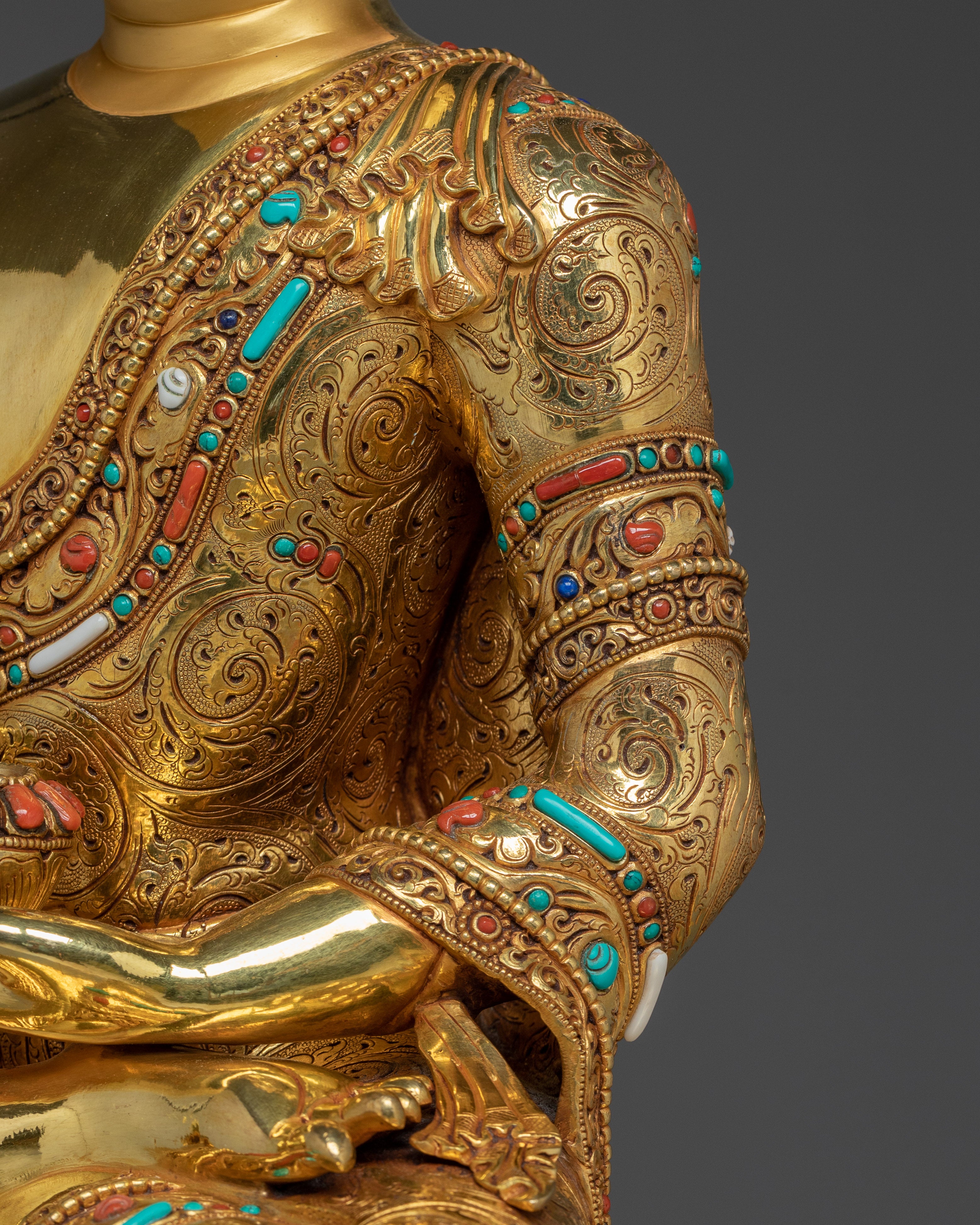 Figurine of Shakyamuni Buddha on throne | Embodying the Noble Path to Enlightenment