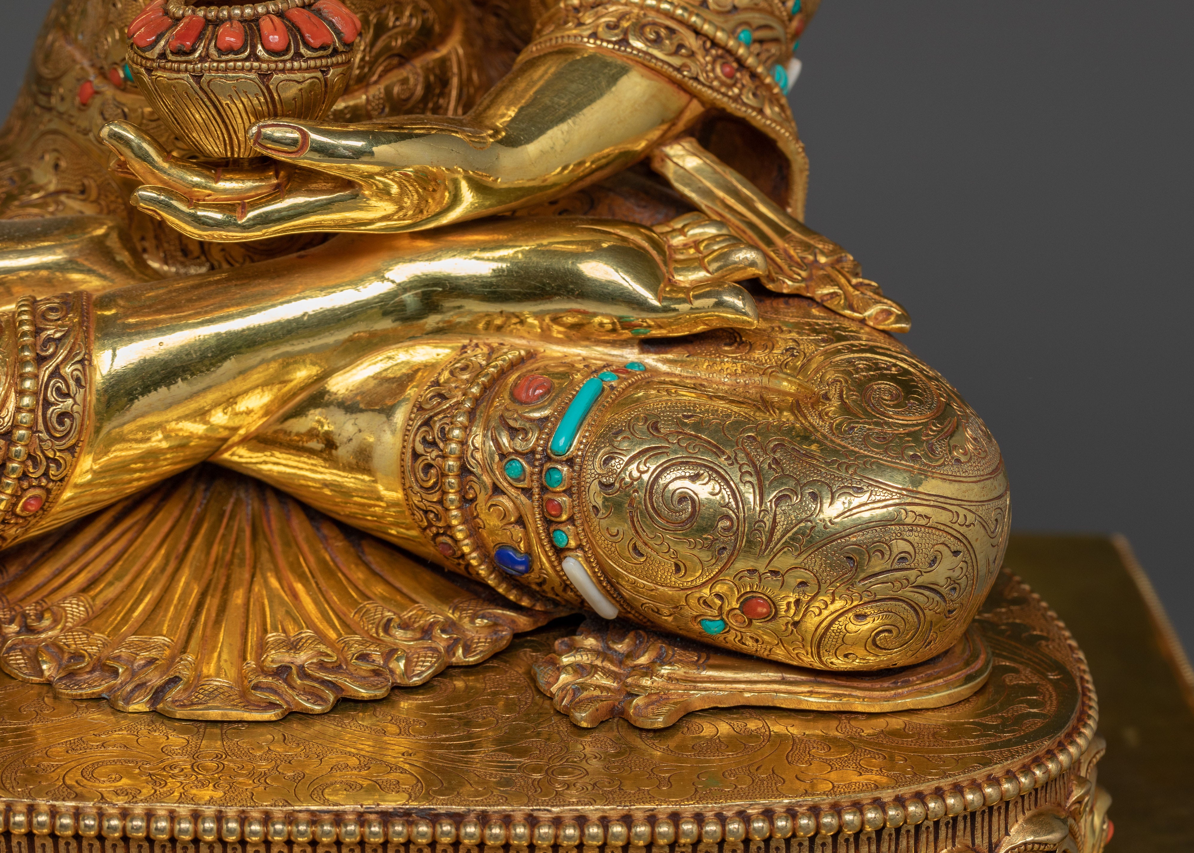 Figurine of Shakyamuni Buddha on throne | Embodying the Noble Path to Enlightenment