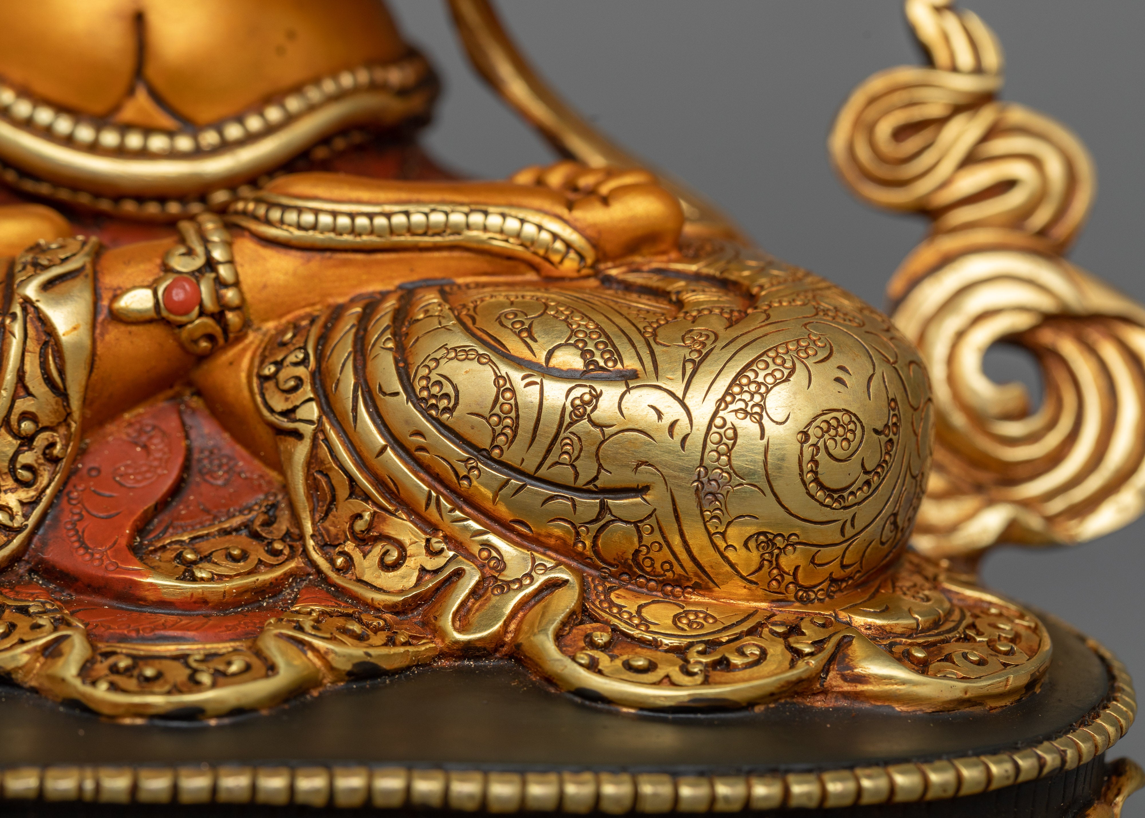 Colorful Manjushri Statue | Wisdom’s Radiant Beacon in Hand-Painted Detail