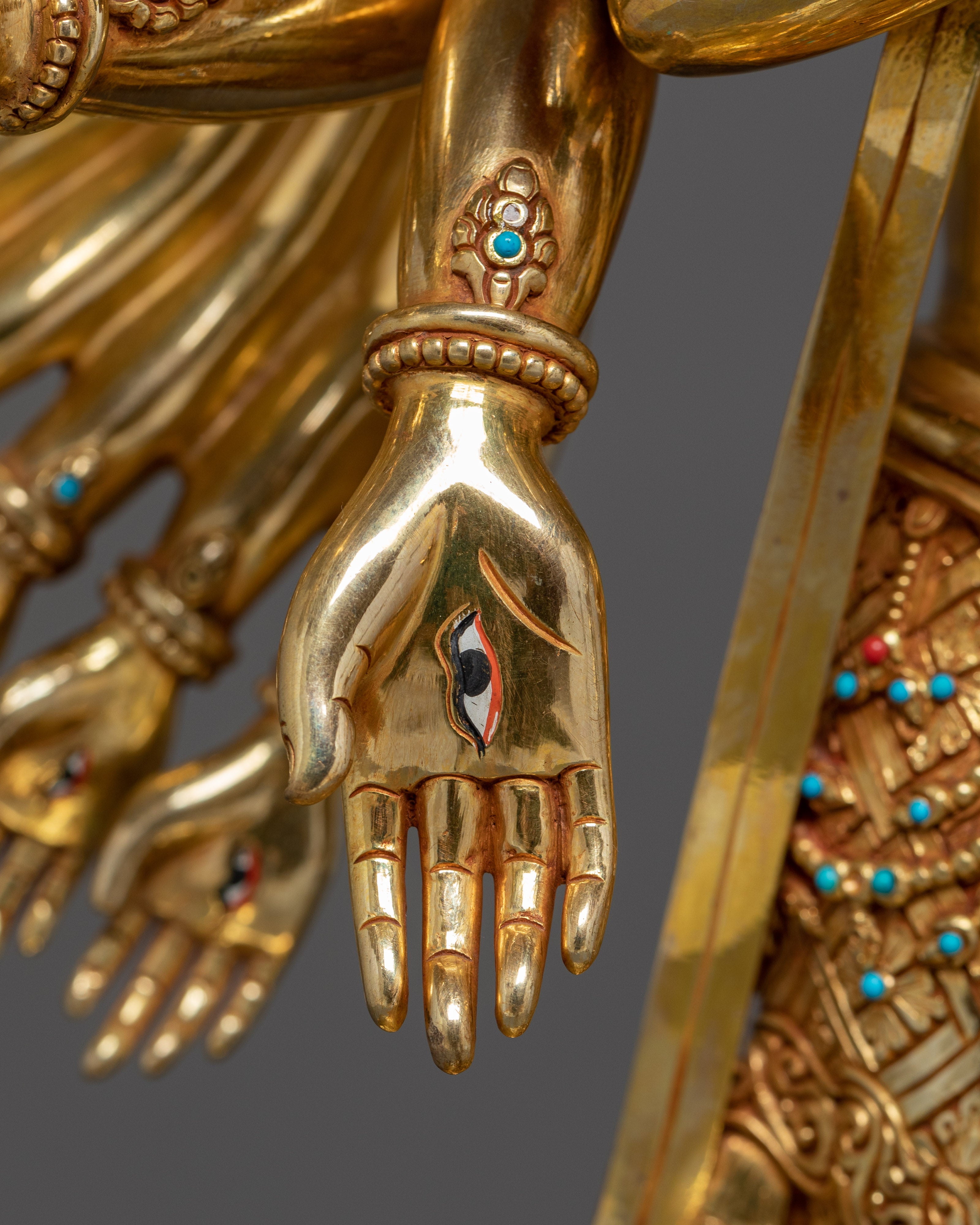 Thousand Armed Chenrezig Statue: Bodhisattva of Compassion