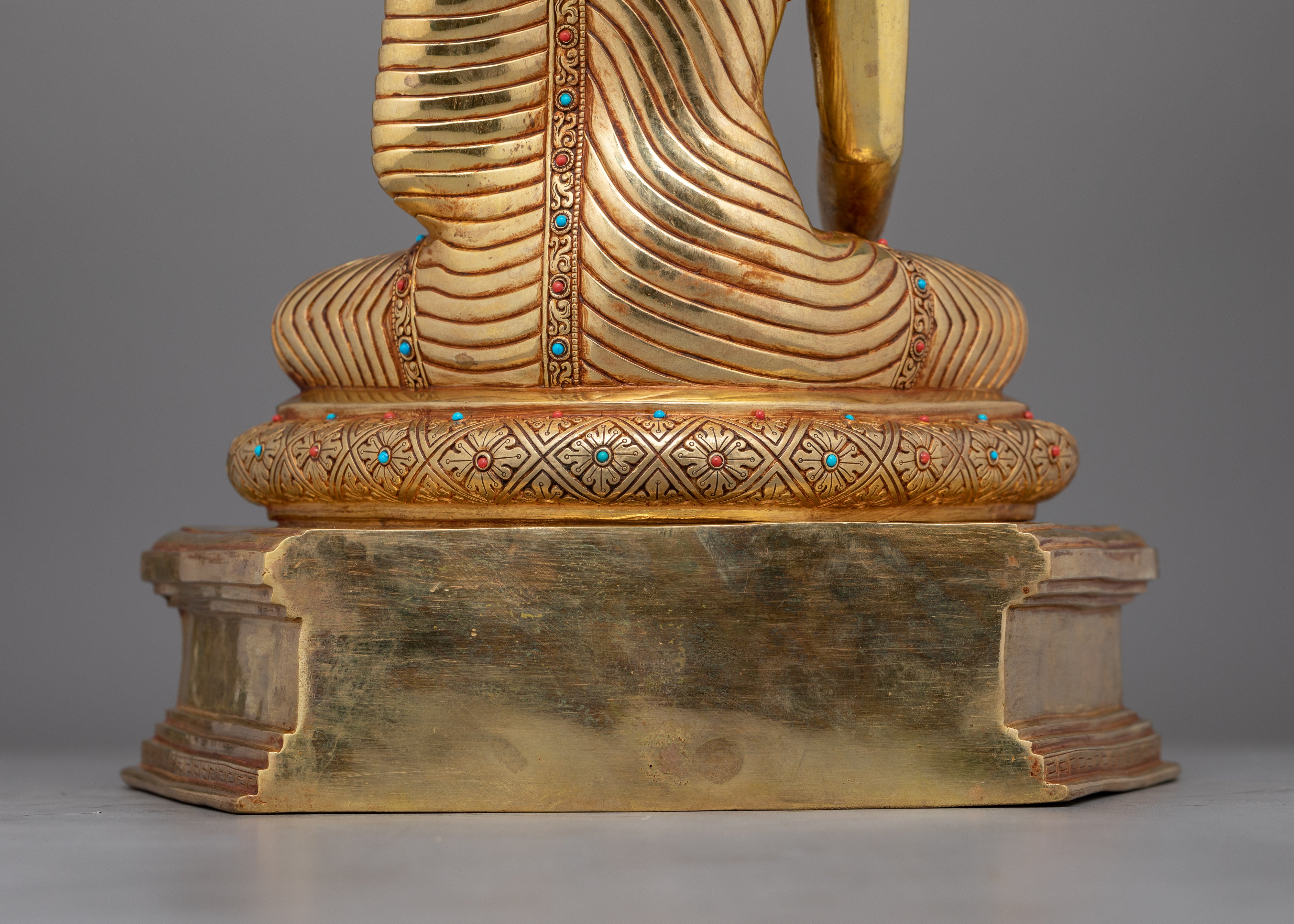 Shakyamuni Buddha Enlightened One Zen Decor | Serene Spiritual Decor and Dharma Gift