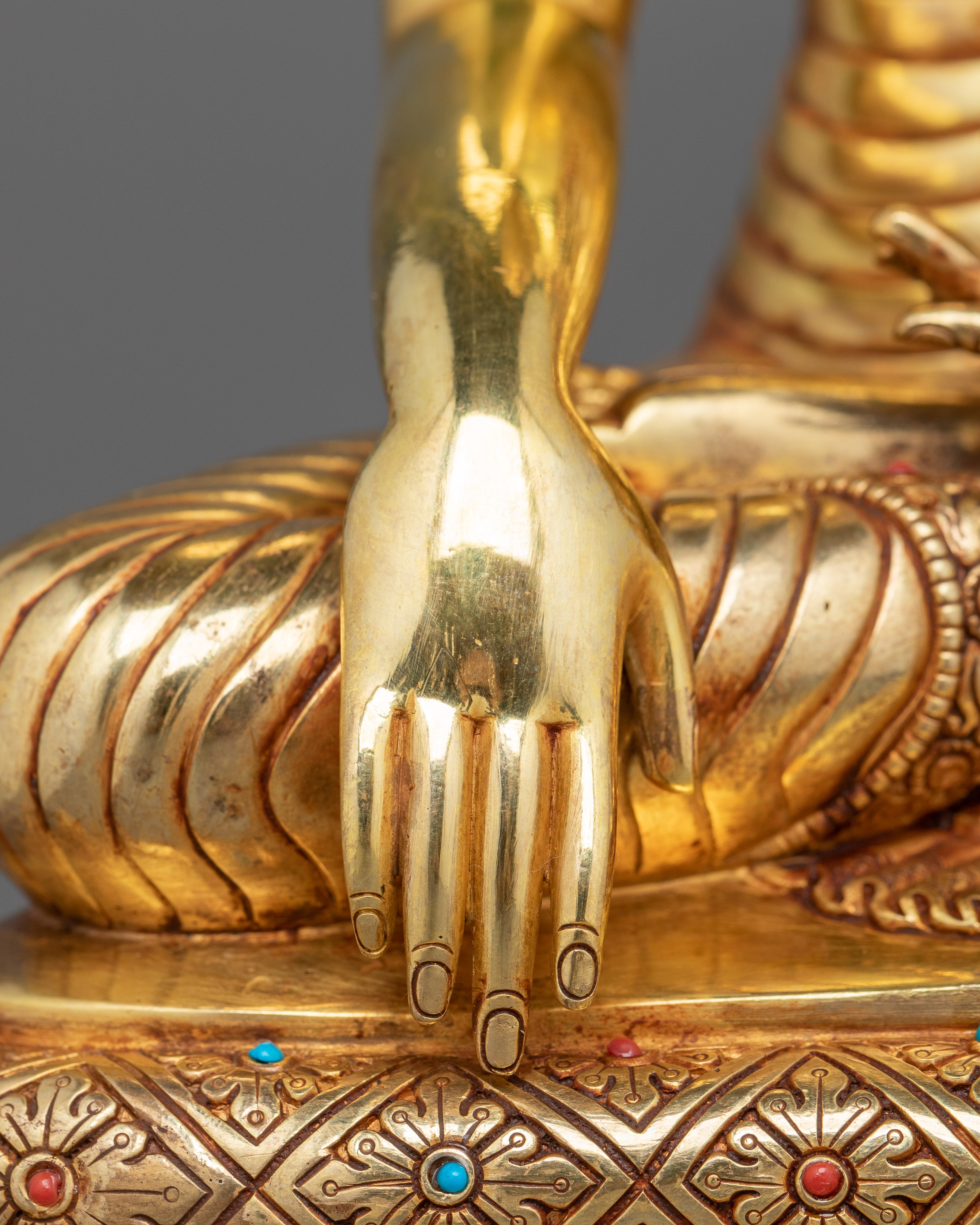 Shakyamuni Buddha Enlightened One Zen Decor | Serene Spiritual Decor and Dharma Gift