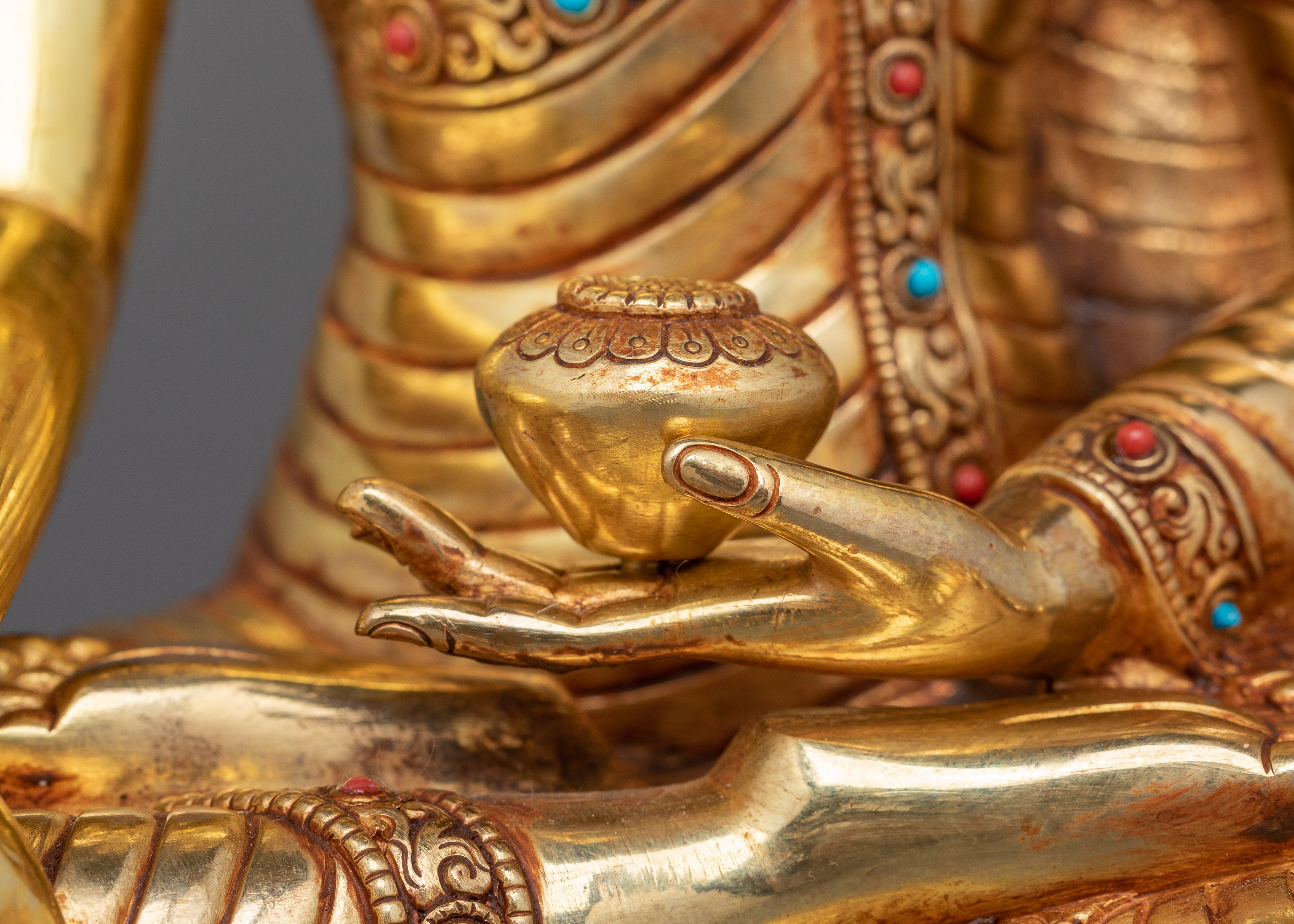 Shakyamuni Buddha Enlightened One Zen Decor | Serene Spiritual Decor and Dharma Gift