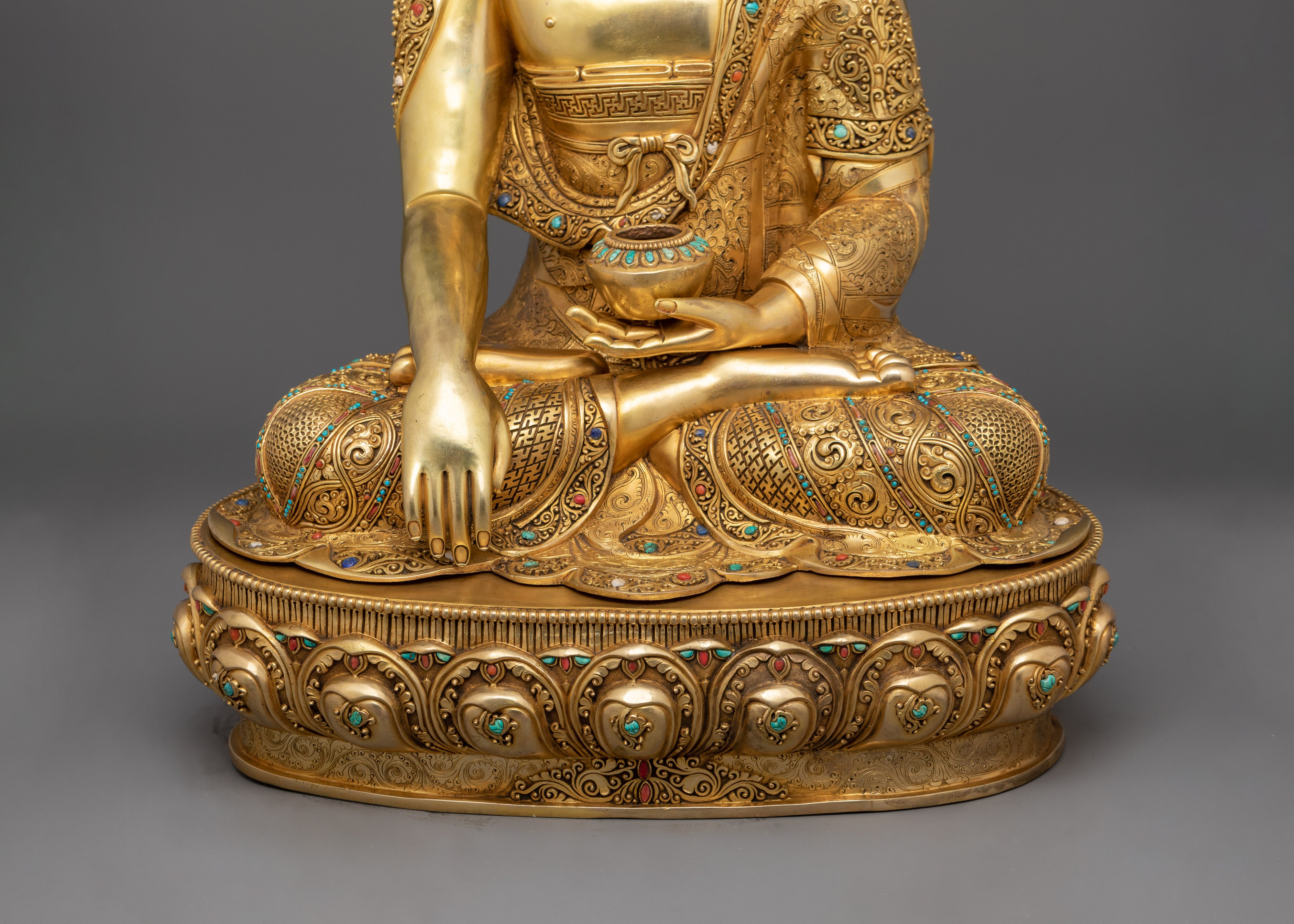 Buddhist Shakyamuni Buddha Spiritual Master Statue | The Enlightened Guide to Inner Peace
