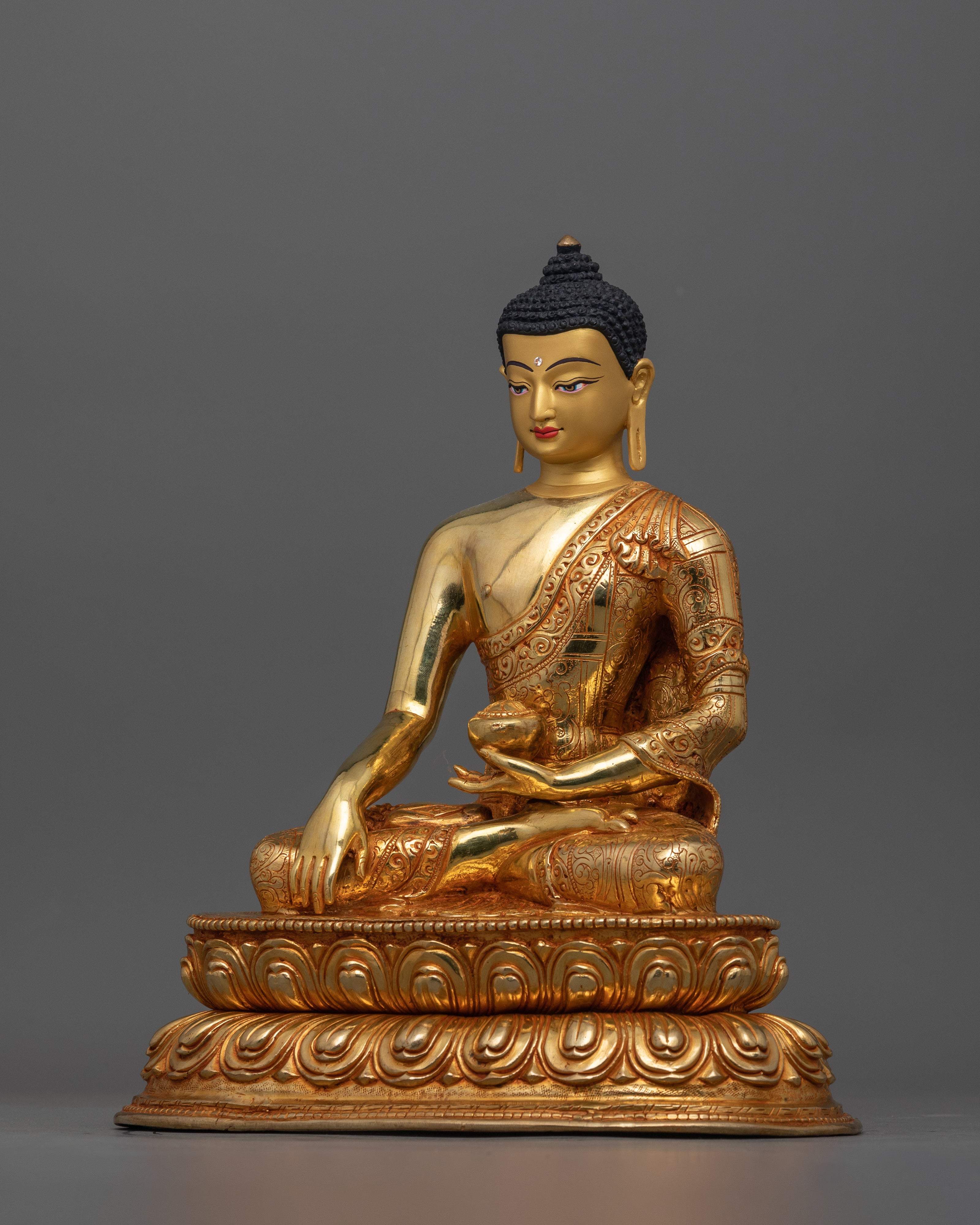 The buddha of The Shakyas (Shakyamuni Buddha) | A Symbol of Enlightenment and Peace