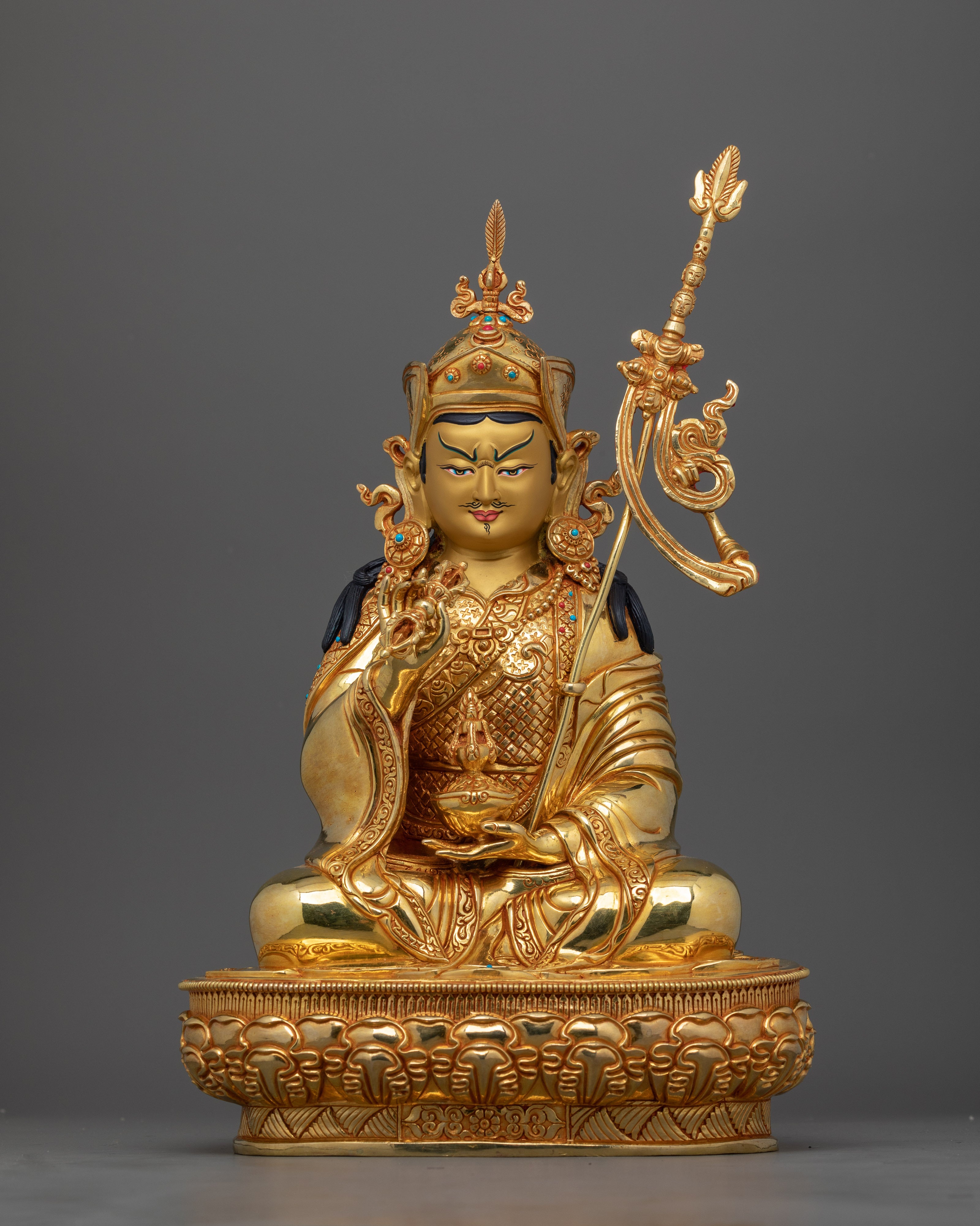 Supreme Tantric Guru Rinpoche Set | A Sacred Symbol of Vajrayana Tradition and Protection