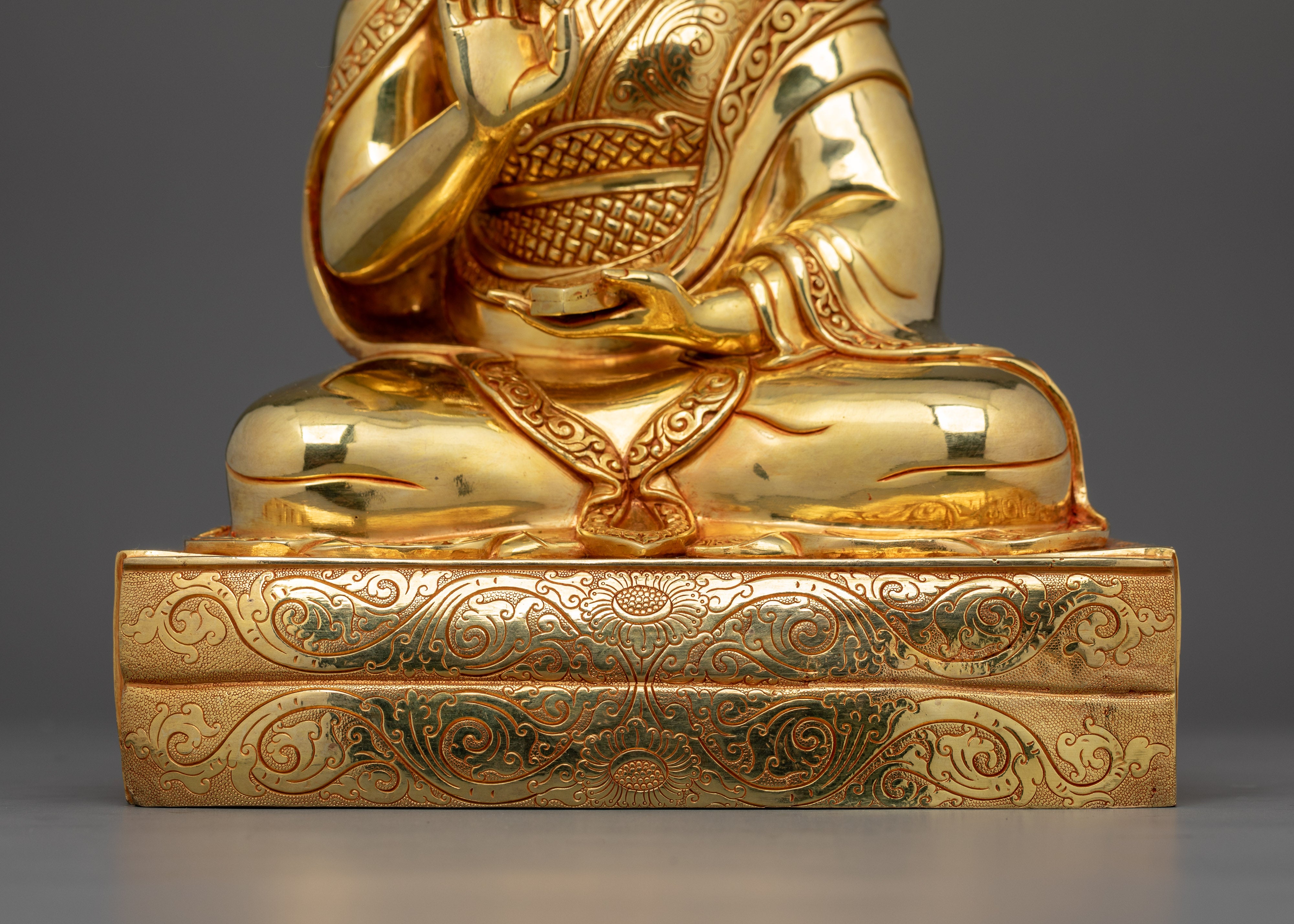 Supreme Tantric Guru Rinpoche Set | A Sacred Symbol of Vajrayana Tradition and Protection