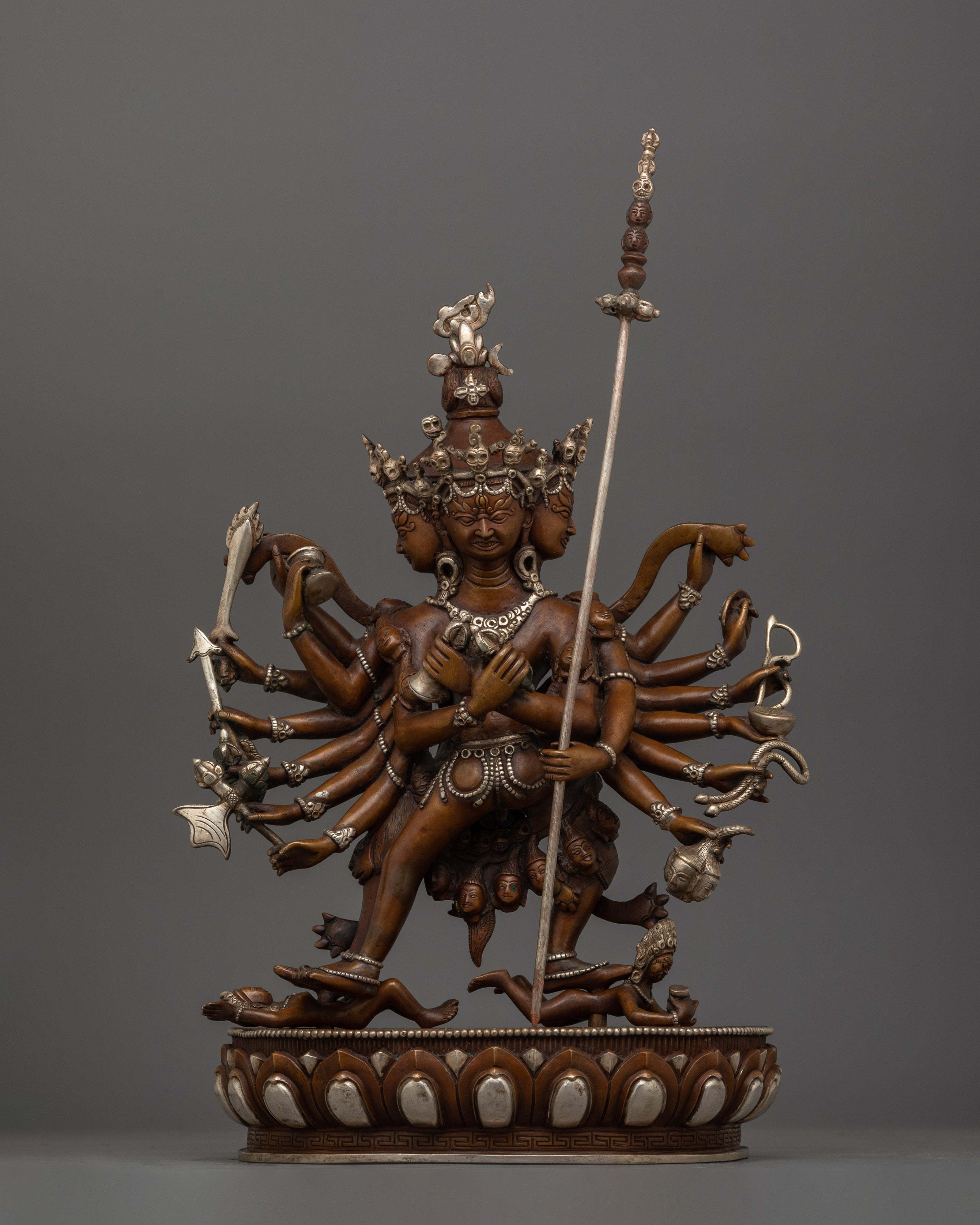 The Powerful Depiction of Chakrasamvara With His Consort | The Path of Enlightenment