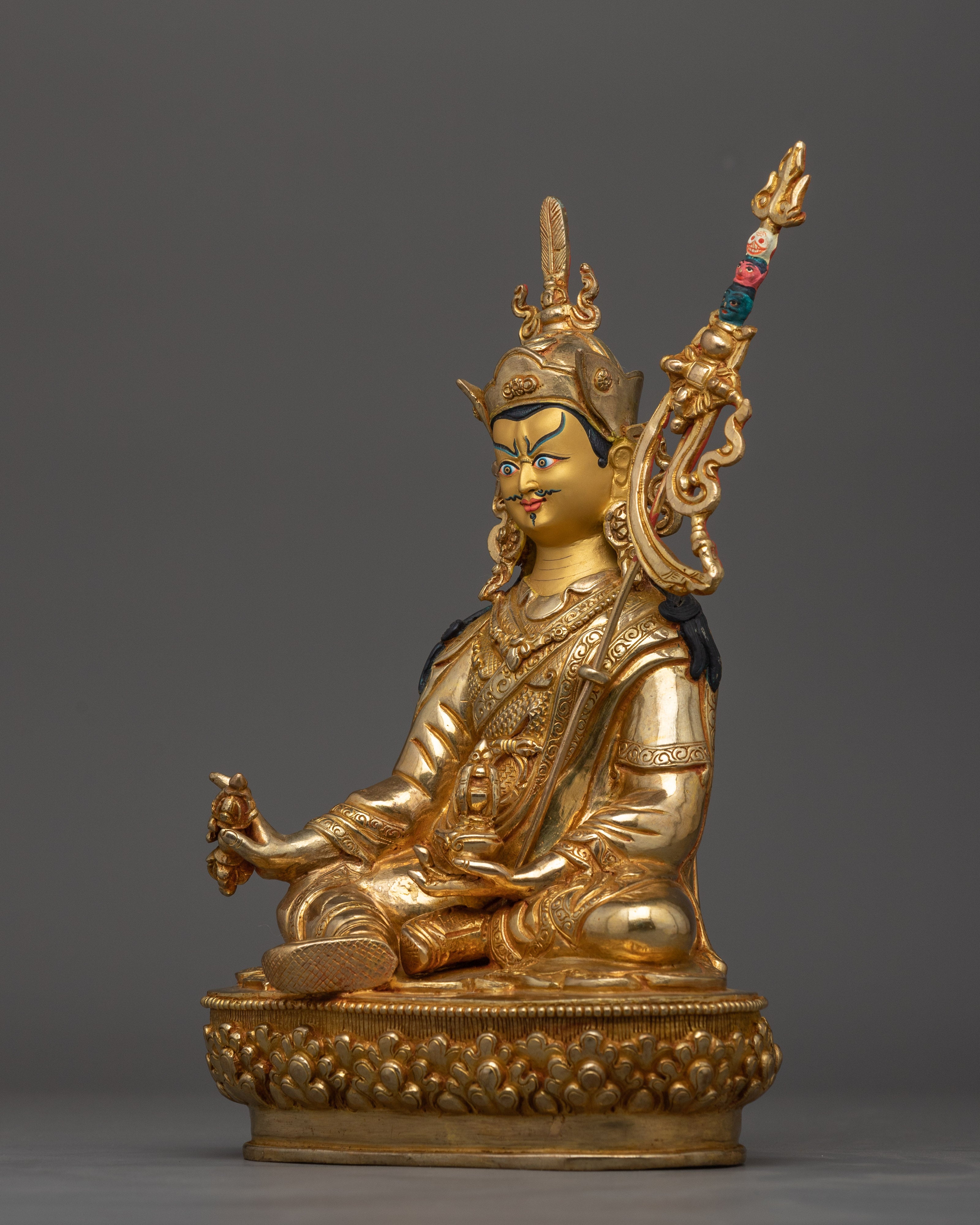 Guru Rinpoche Vajra Master of Vajrayana Buddhism | Profound Symbol of Enlightenment