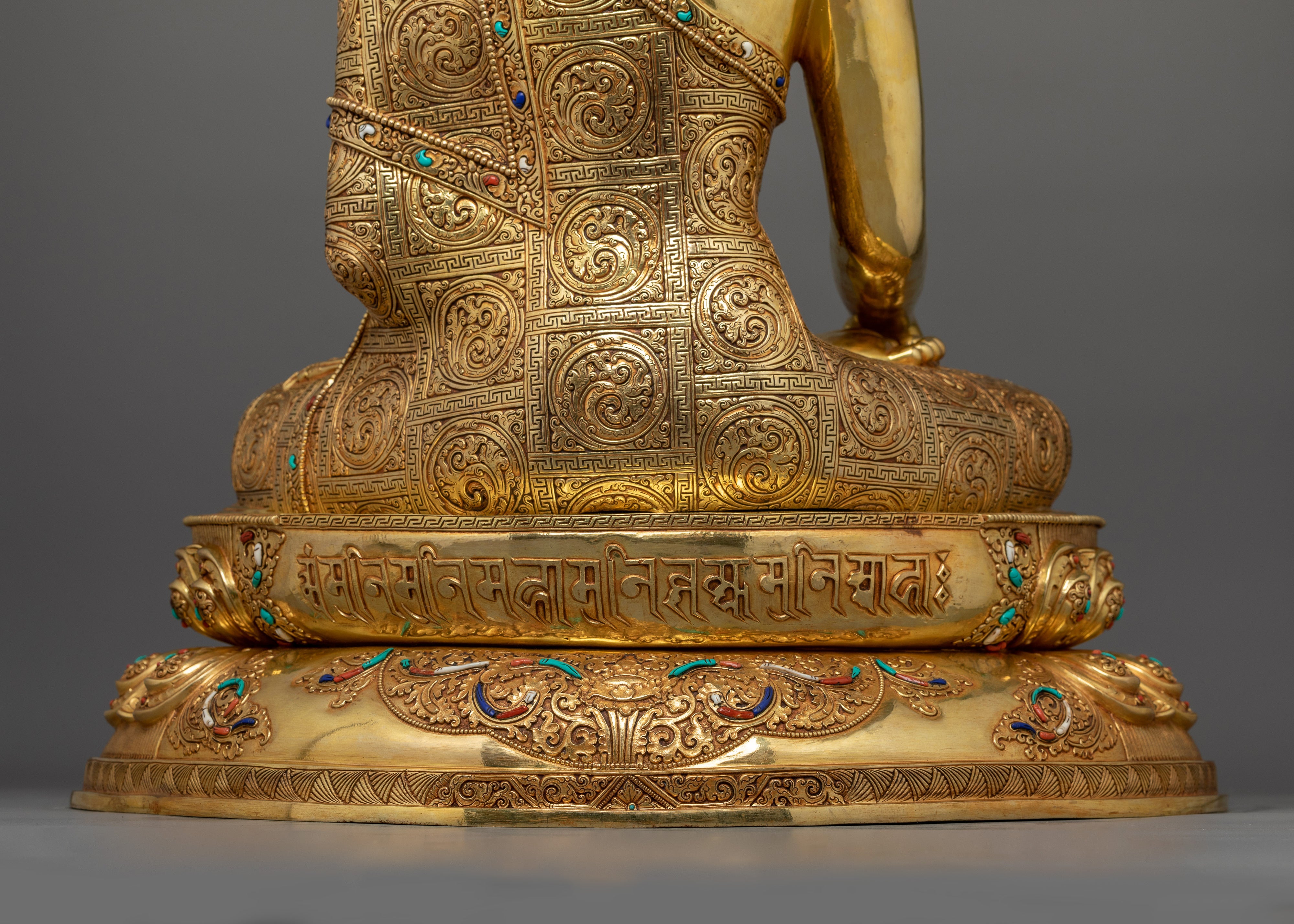 Shakyamuni Buddha The Enlightened Sage Statue | 24K Gold Gilded Sculpture