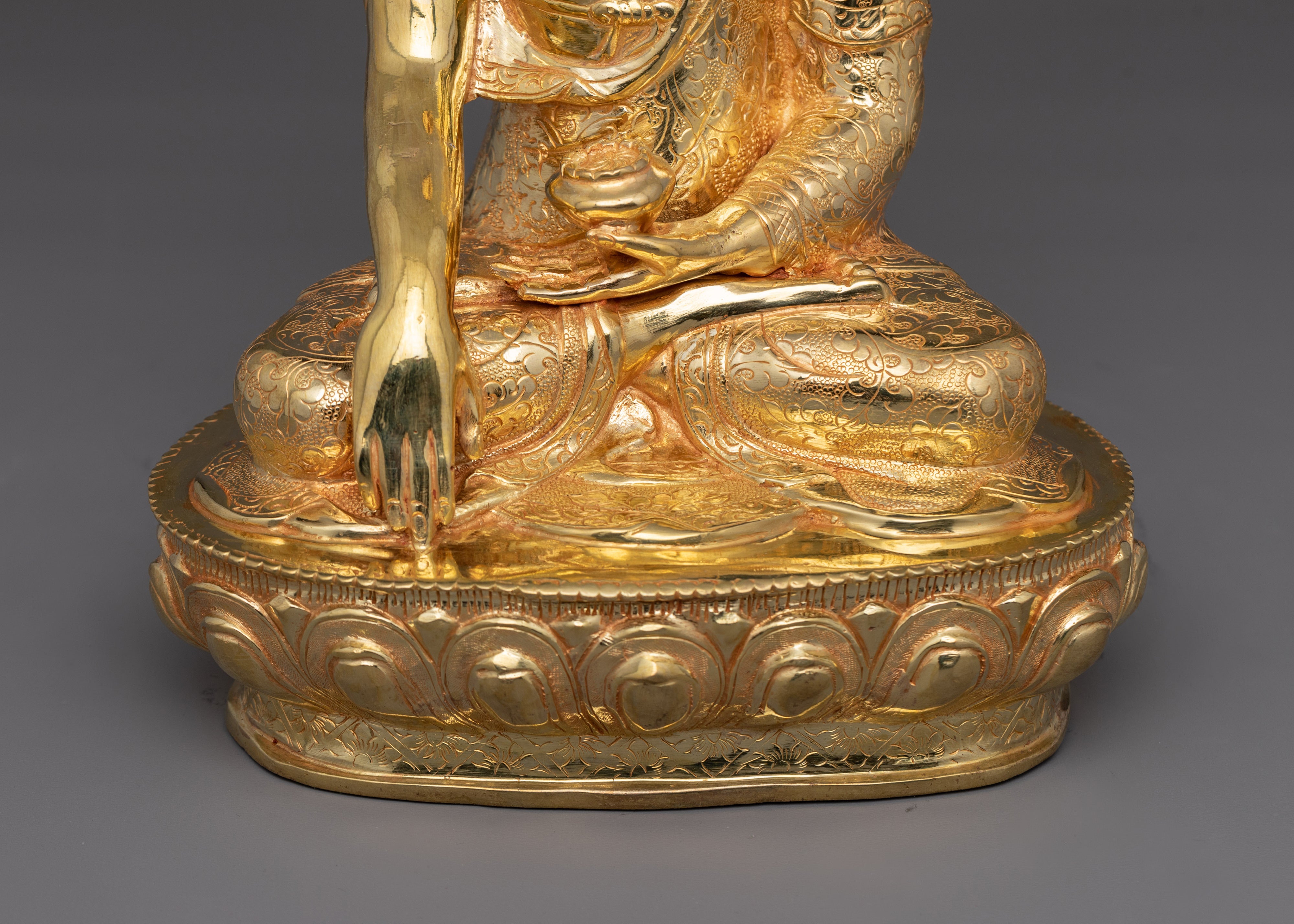 Shakyamuni Buddha Buddhist Shrine Decor | Enlightenment and Peace Statue