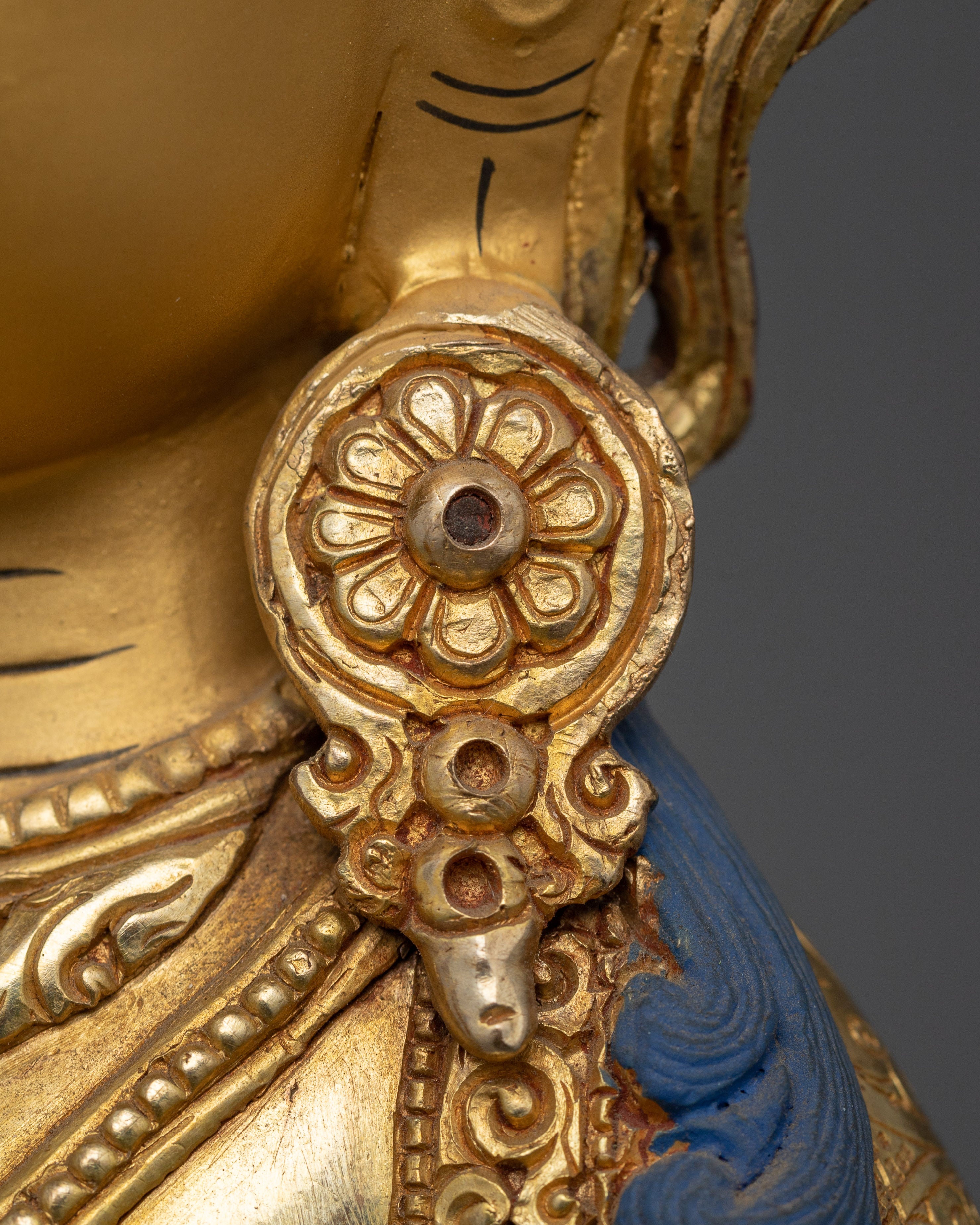 Prominent Figure Vajrasattva in Vajrayana Buddhism | The Protector and Purifier