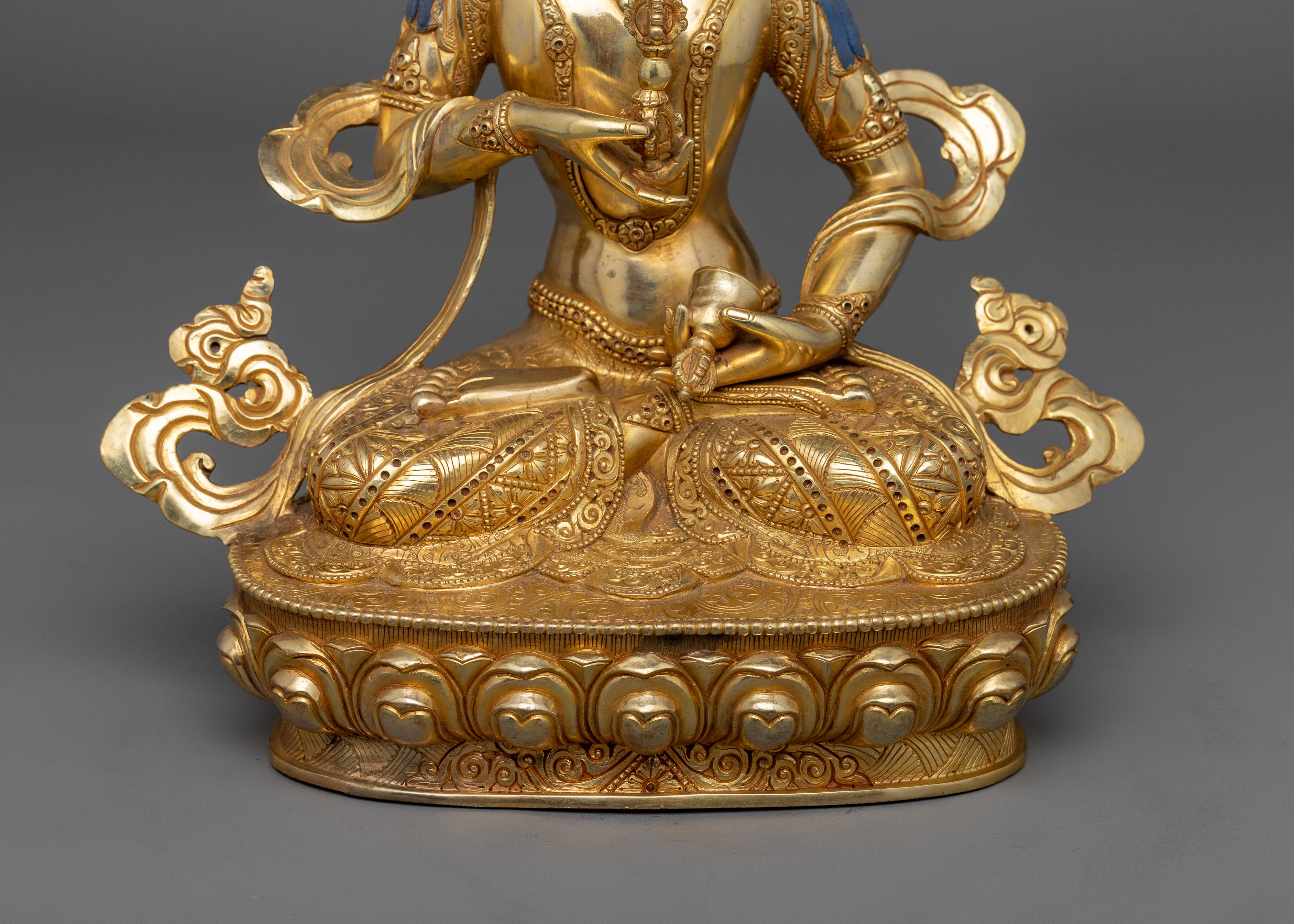 Prominent Figure Vajrasattva in Vajrayana Buddhism | The Protector and Purifier