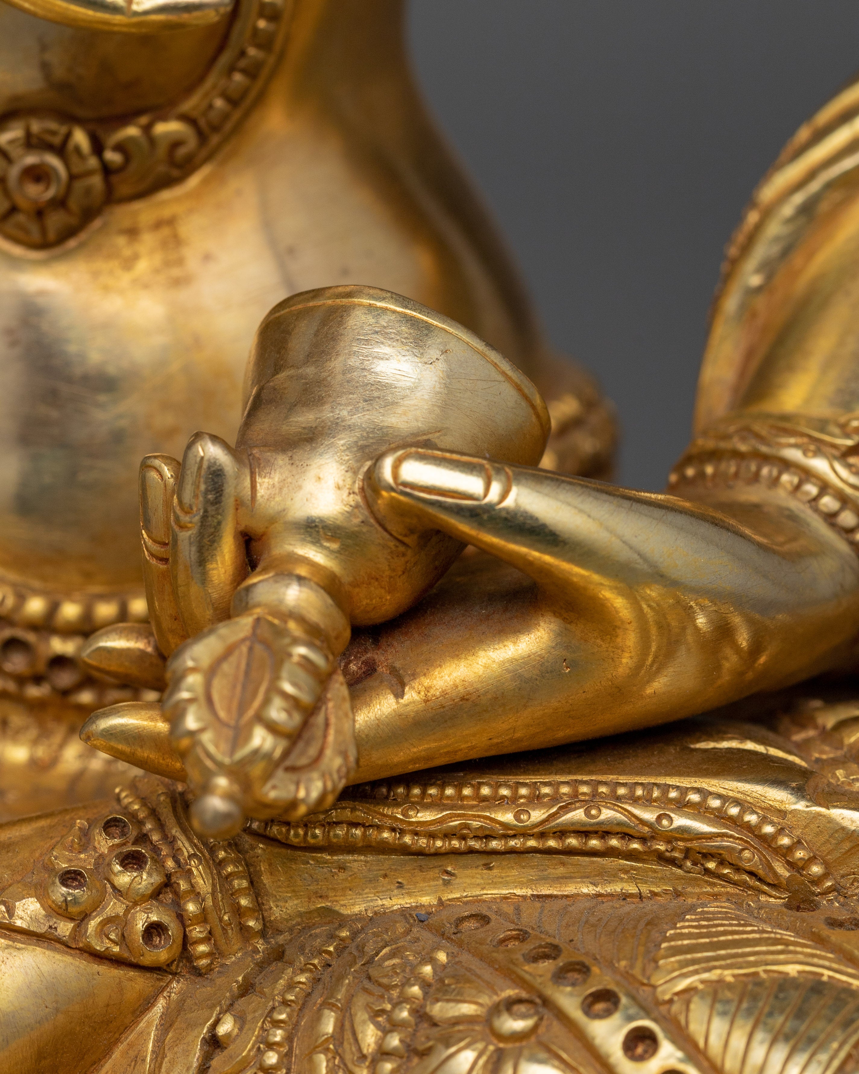Prominent Figure Vajrasattva in Vajrayana Buddhism | The Protector and Purifier
