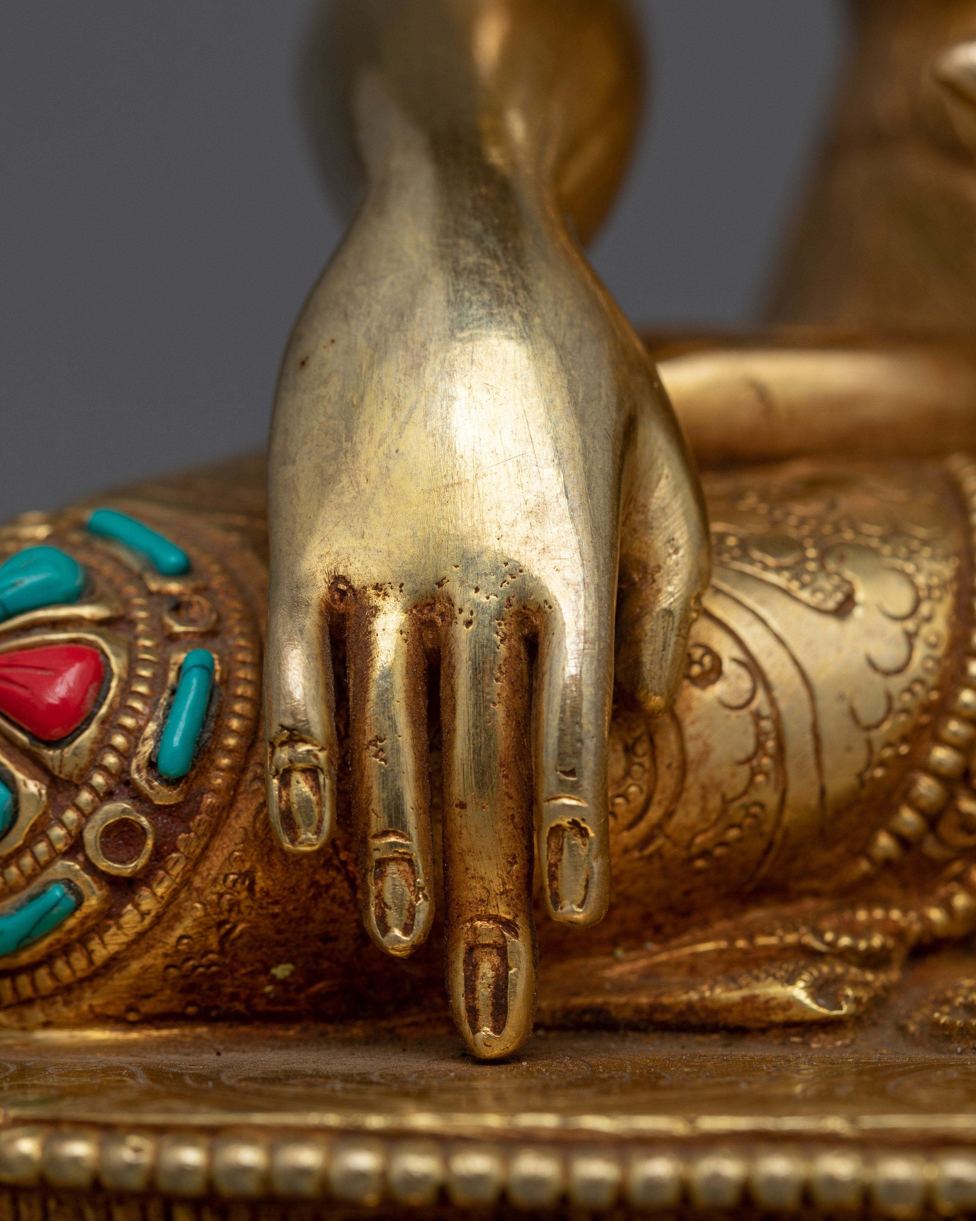 Peaceful Presence of Shakyamuni Buddha Sculpture | Historical Founder of Buddhism