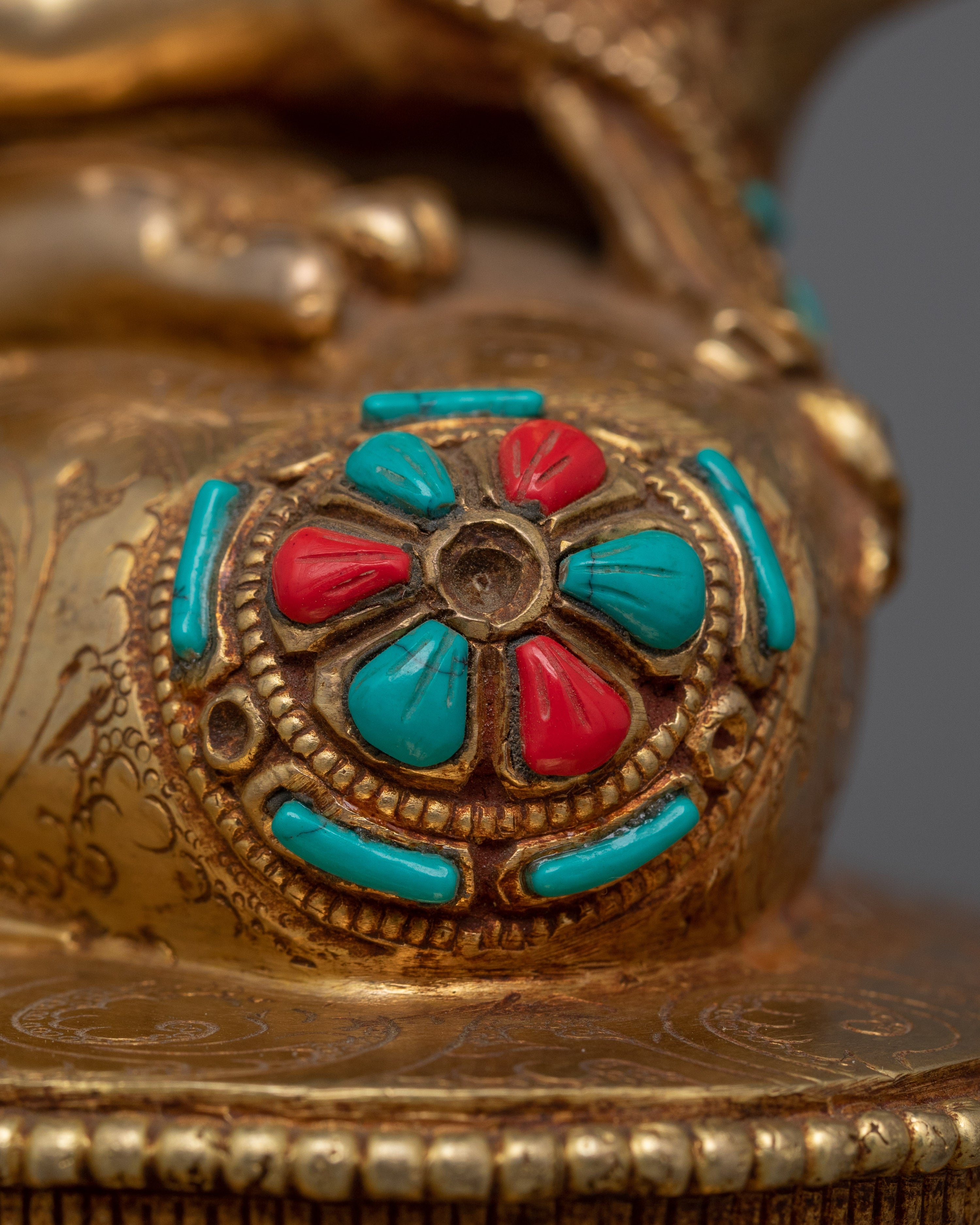 Peaceful Presence of Shakyamuni Buddha Sculpture | Historical Founder of Buddhism