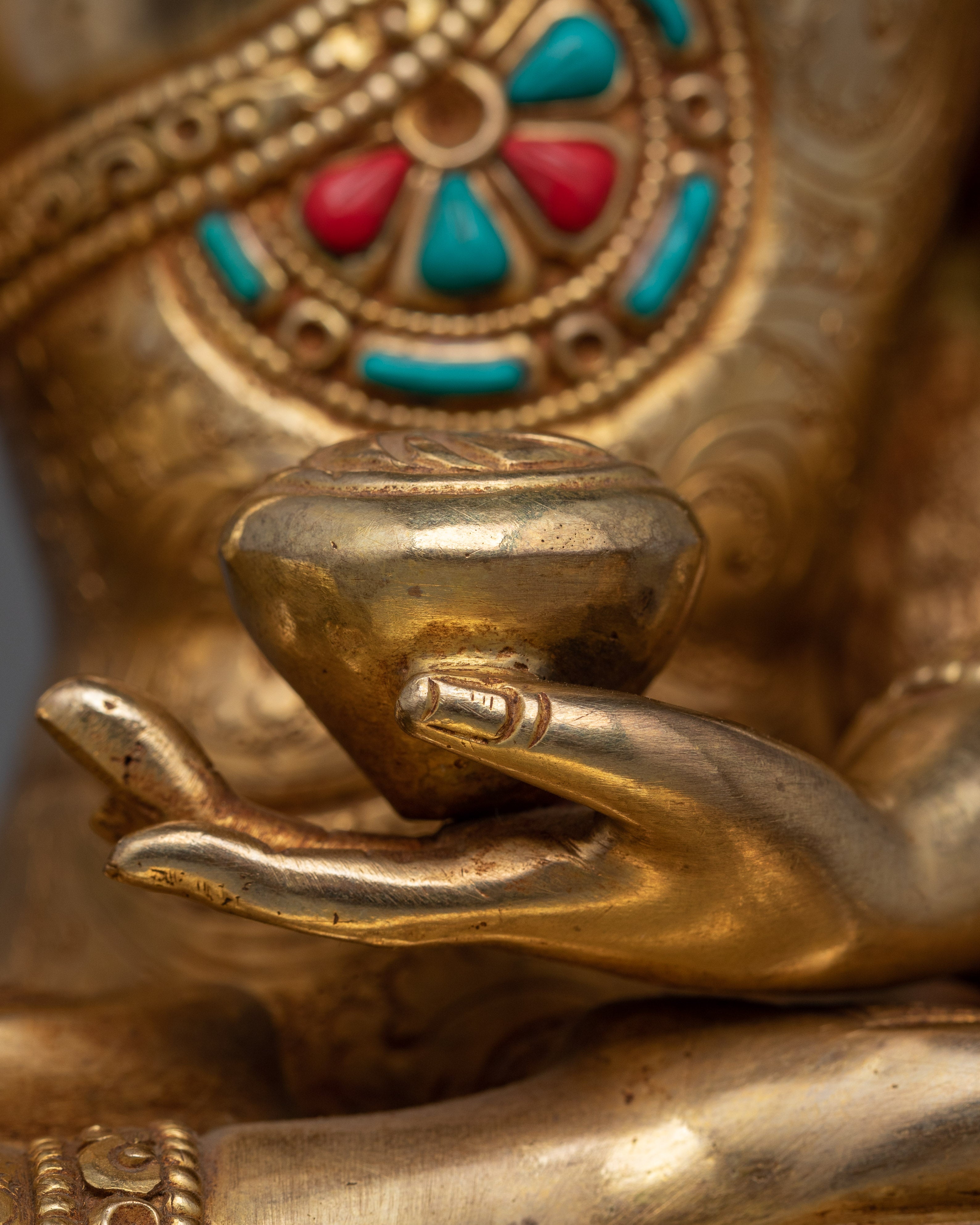 Peaceful Presence of Shakyamuni Buddha Sculpture | Historical Founder of Buddhism