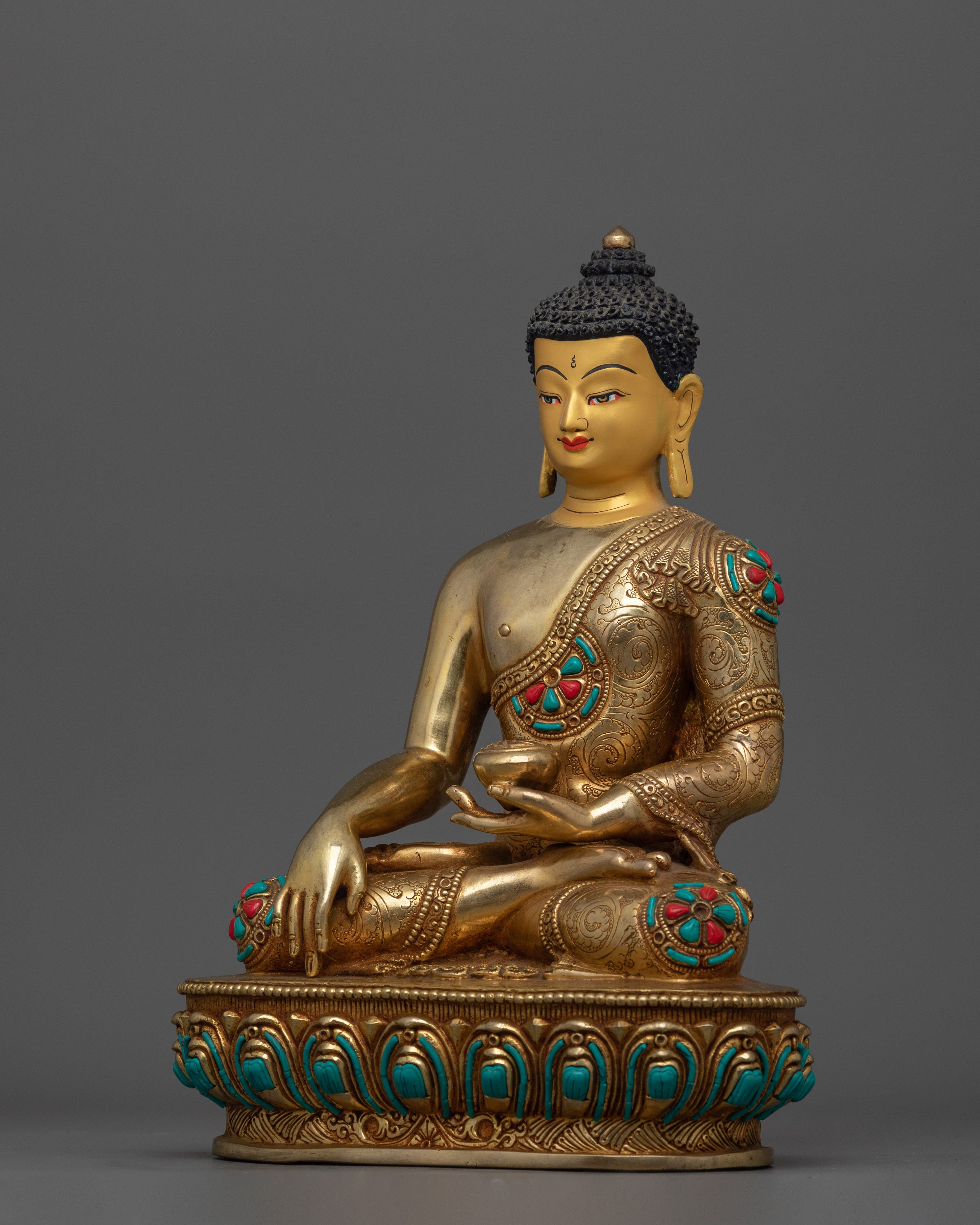 Peaceful Presence of Shakyamuni Buddha Sculpture | Historical Founder of Buddhism