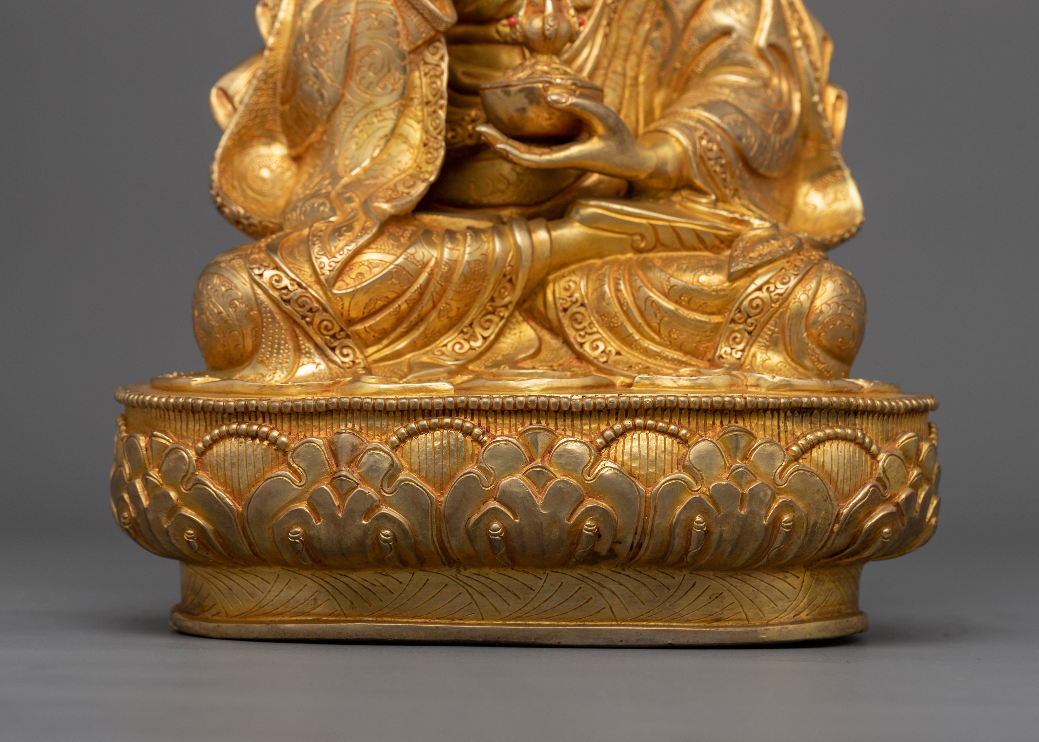 Guru Rinpoche Founder of Tibetan Buddhism Statue | Guru Padmasambhava Tibetan Tantric Master