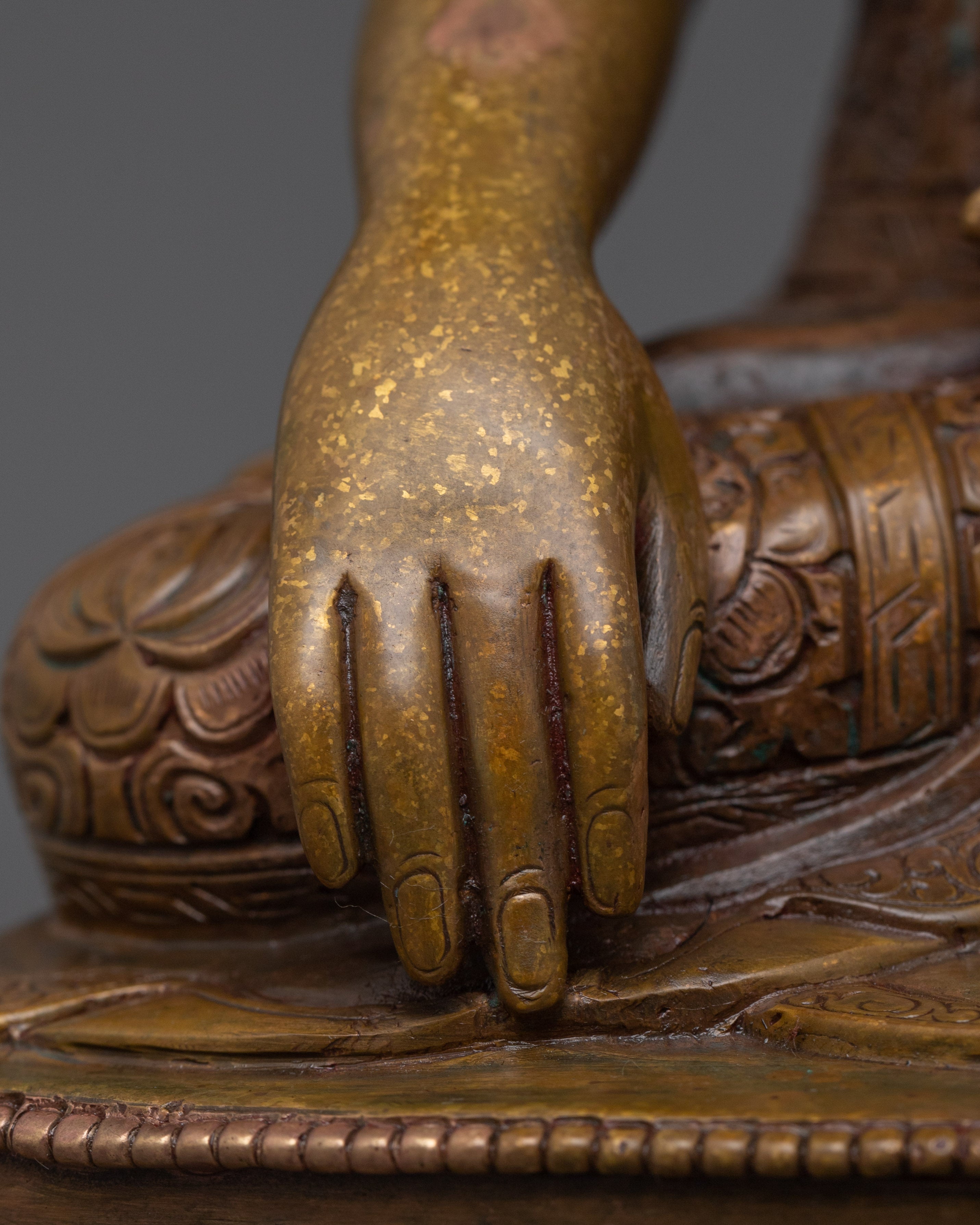 The Enlightened One Shakyamuni Buddha Meditation Idol | Spiritual Wisdom and Tranquility