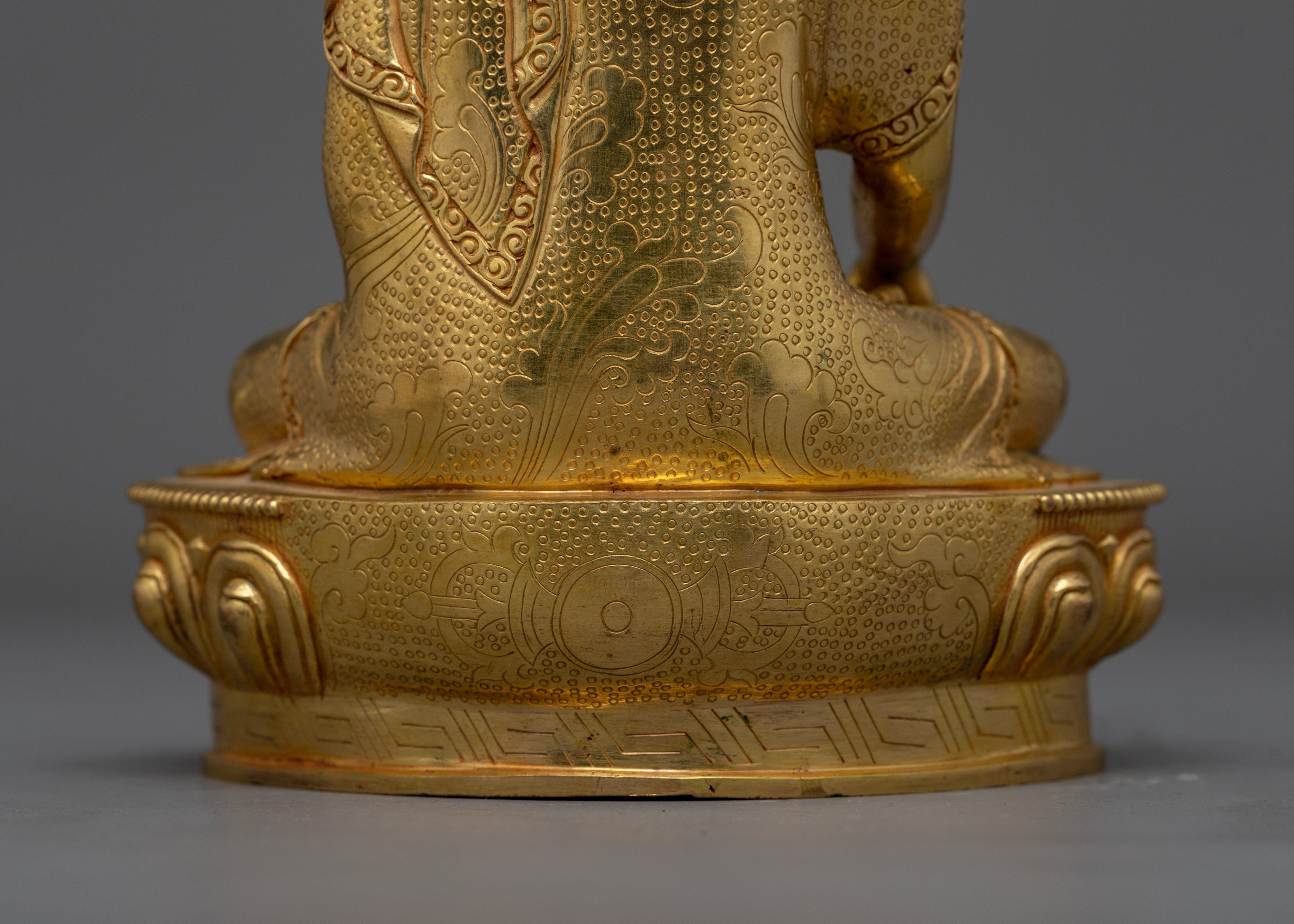 Enlightened Buddhist Meditation Shakyamuni Buddha Figurine | The Historical Founder of Buddhism