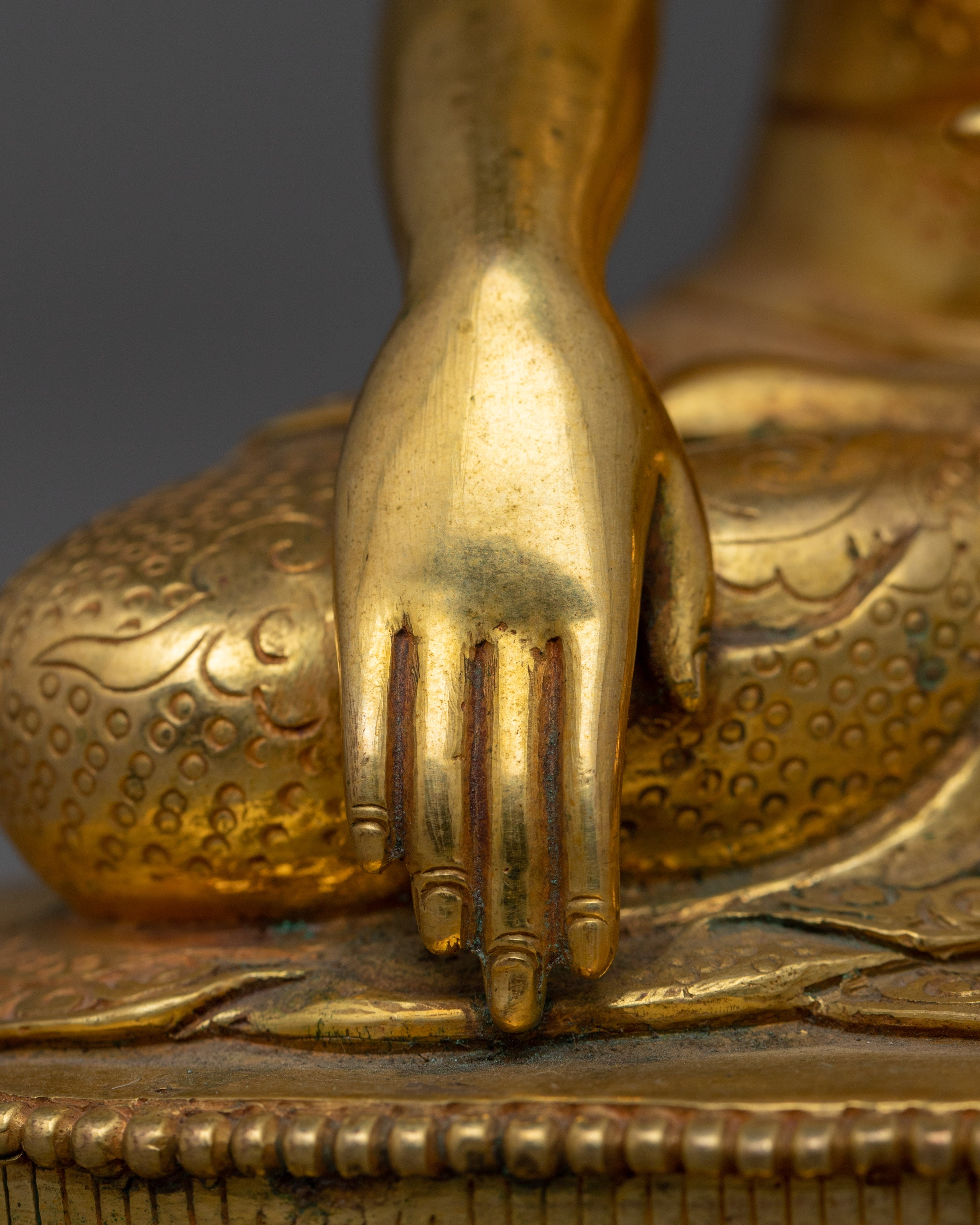 Enlightened Buddhist Meditation Shakyamuni Buddha Figurine | The Historical Founder of Buddhism