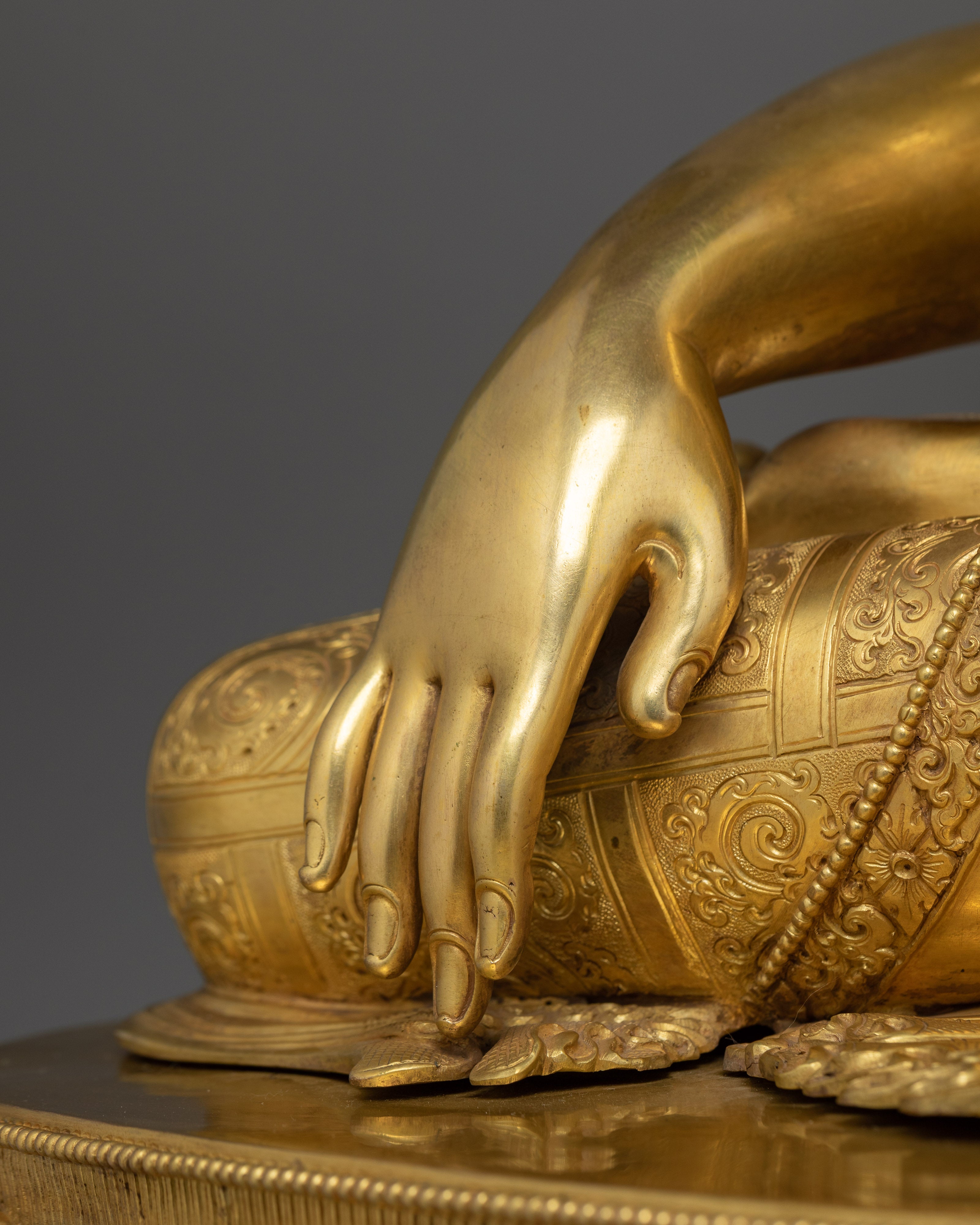 Shakyamuni Buddha Buddhist Statue | Sculpture for Inner Peace and Compassion