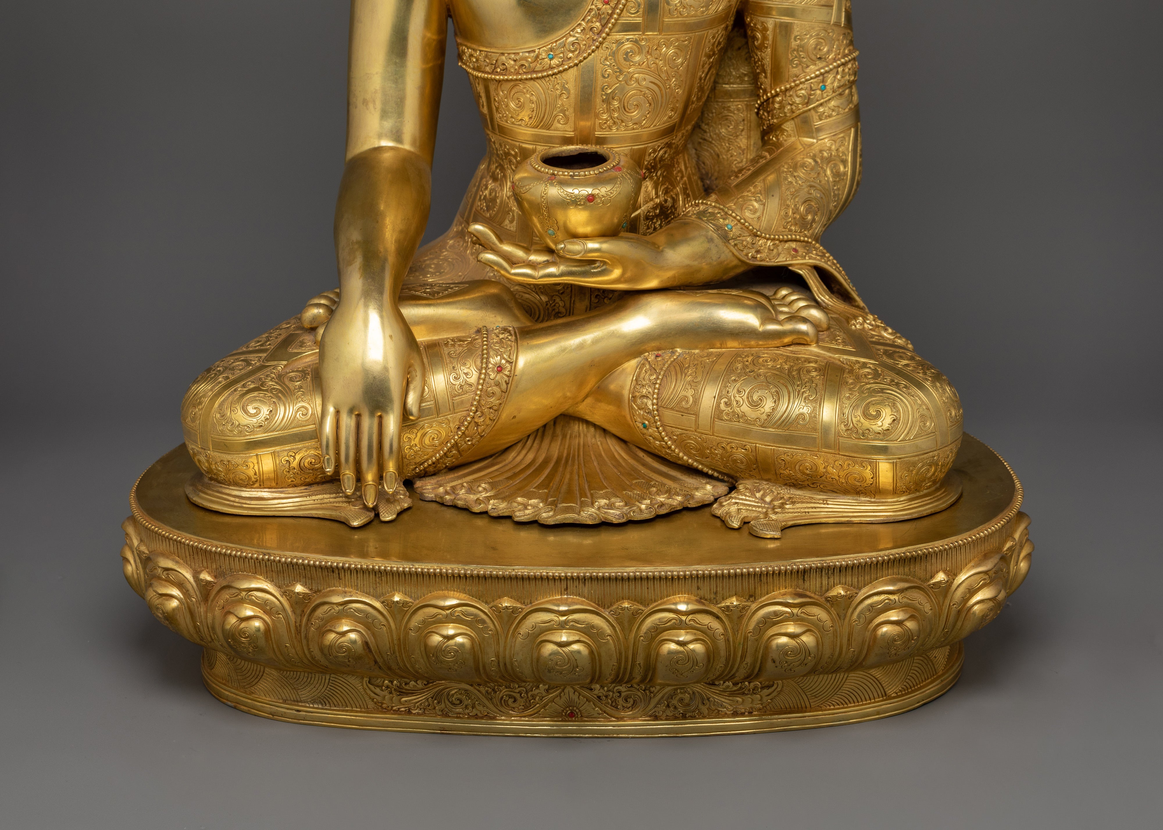 Shakyamuni Buddha Buddhist Statue | Sculpture for Inner Peace and Compassion