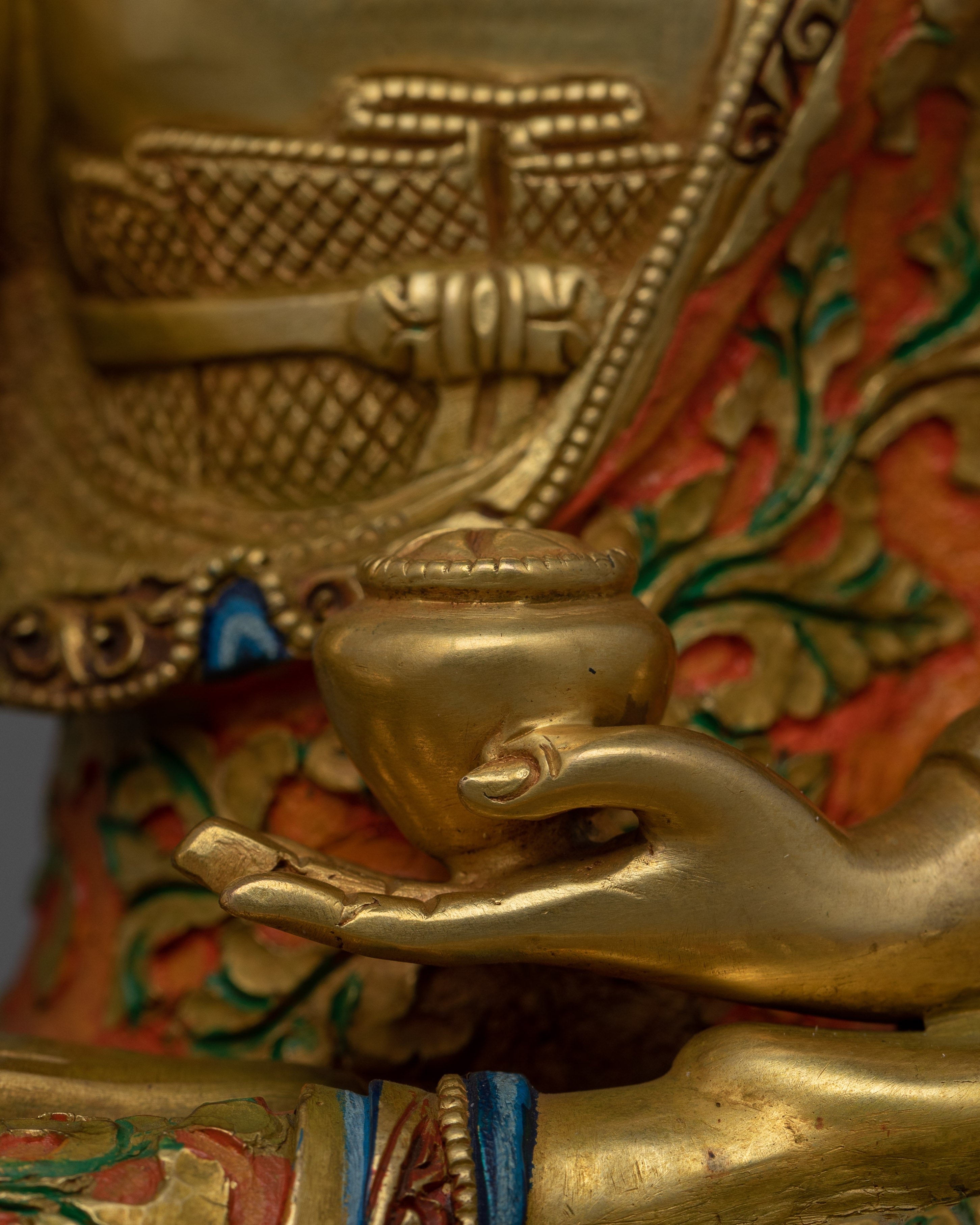 Mindfulness Siddhartha Gautama Statue | 24K Gold Gilded Buddhist Icon