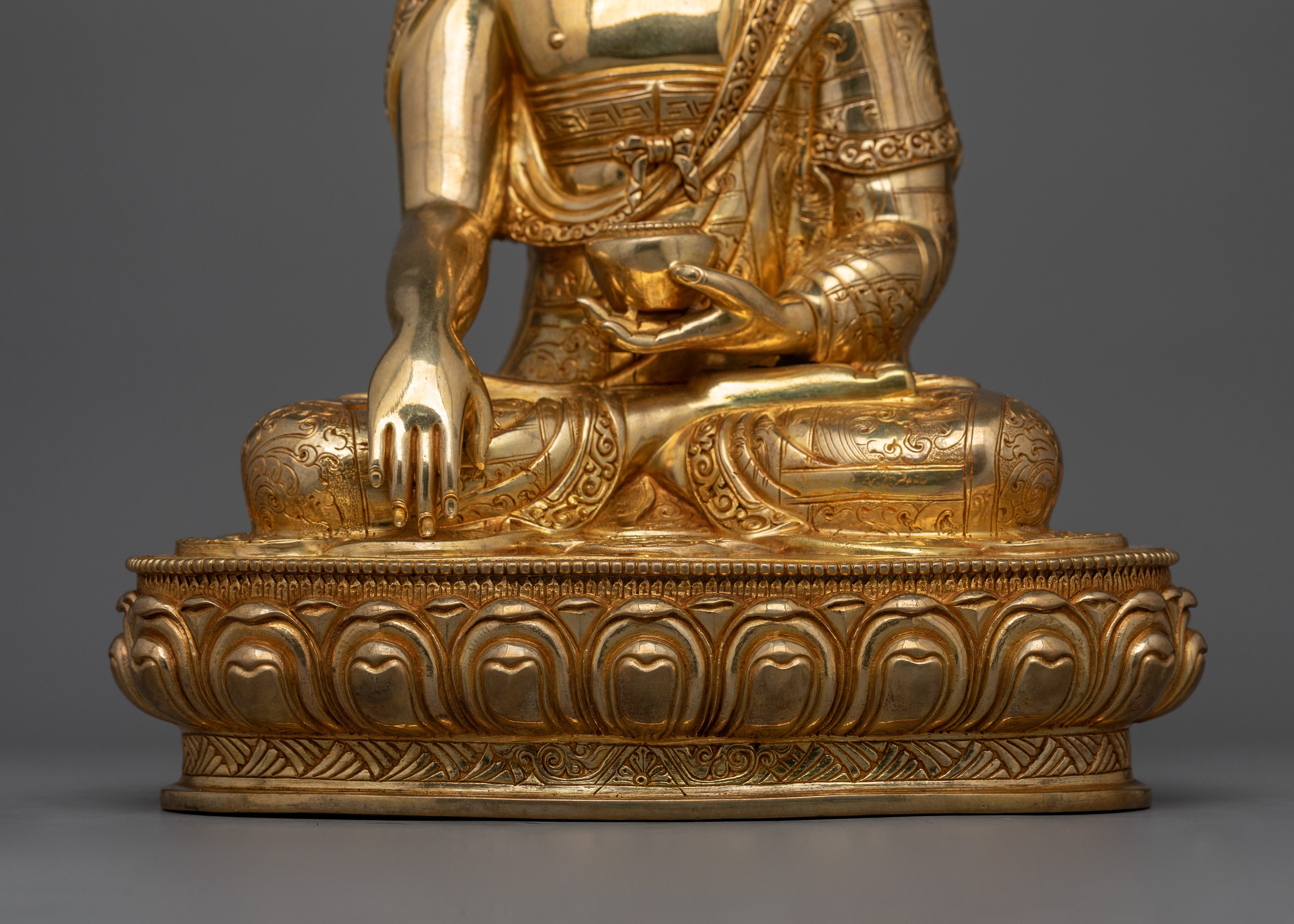 The Peaceful Buddha Shakyamuni Sculpture | Prince of The Shakya clan