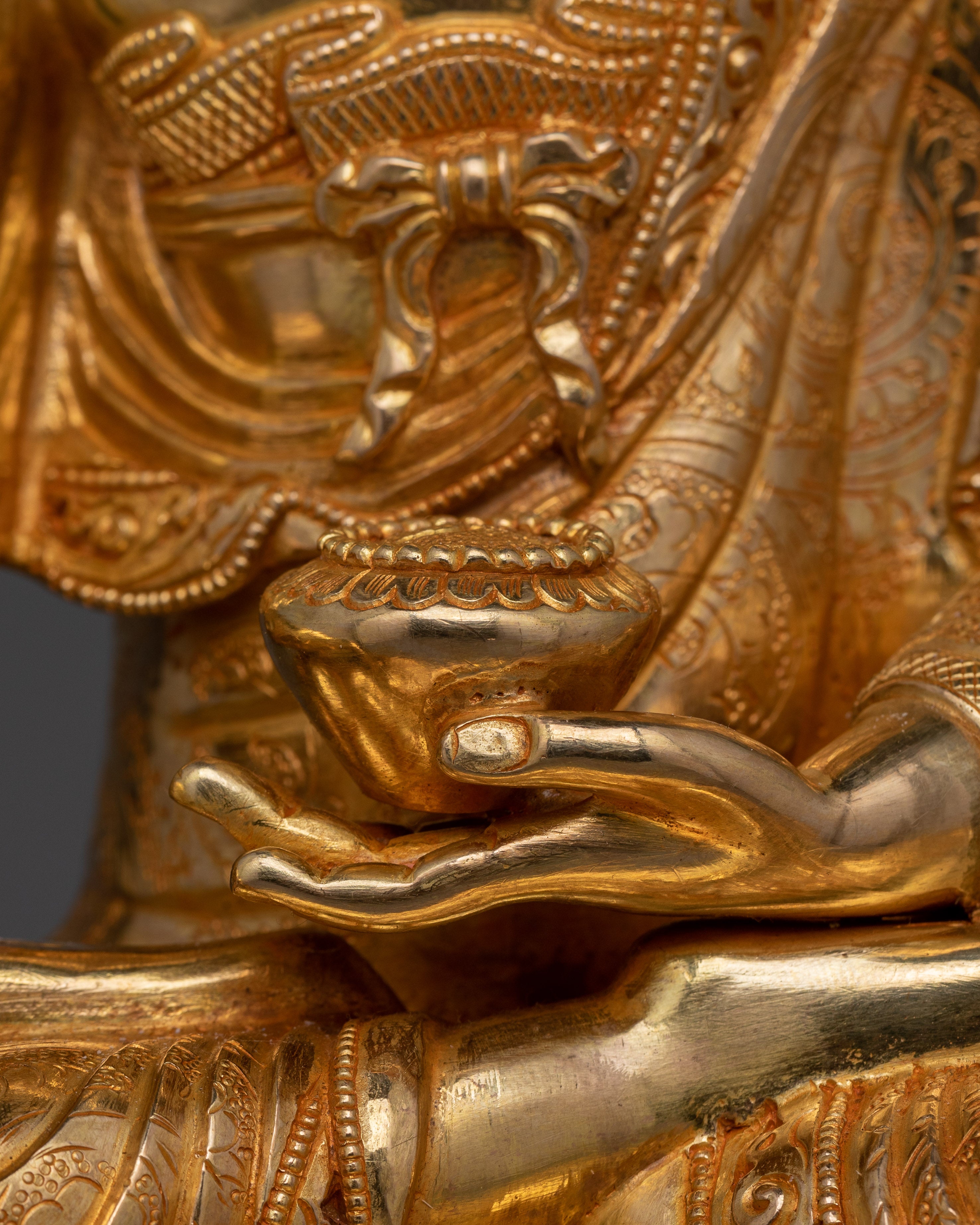 Tibetan Buddha Shakyamuni Gold Statue | Founder of Buddhism "The Enlightened Being"