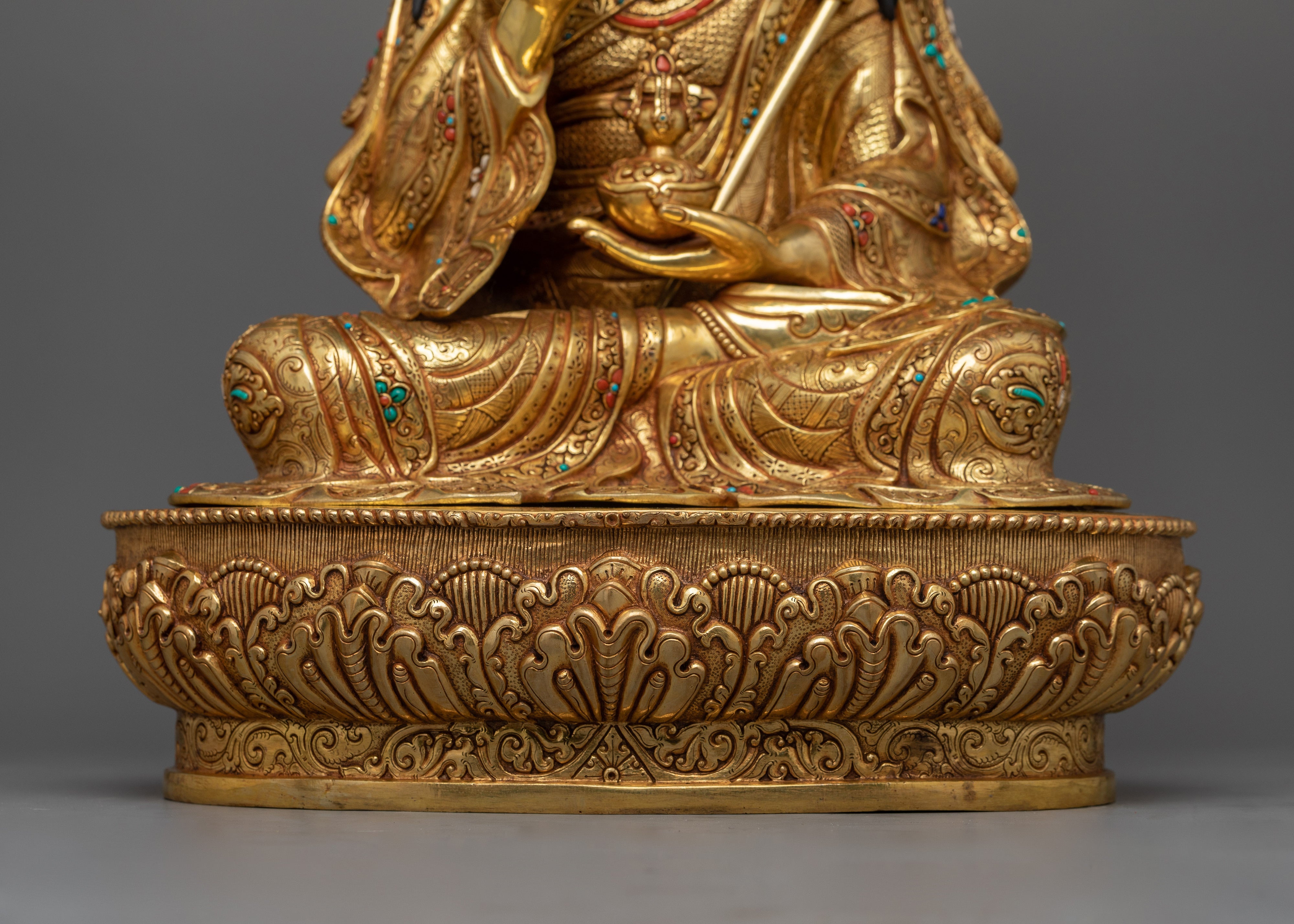 Guru Tsokye Dorje Gold Statue | Peaceful form of Guru Rinpoche