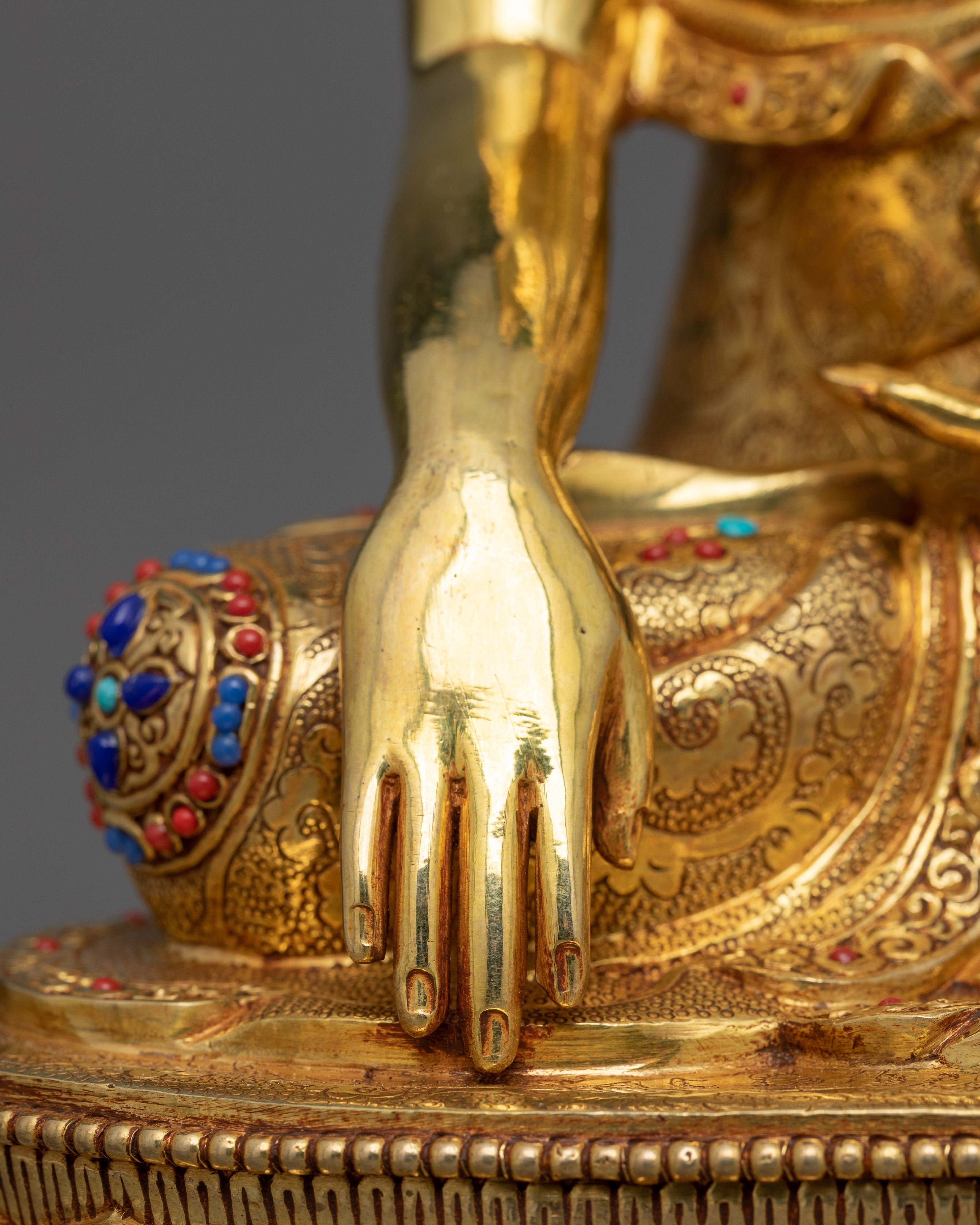 Tibetan Enlightened Shakyamuni Buddha Figurine | Symbol of Peace and Wisdom