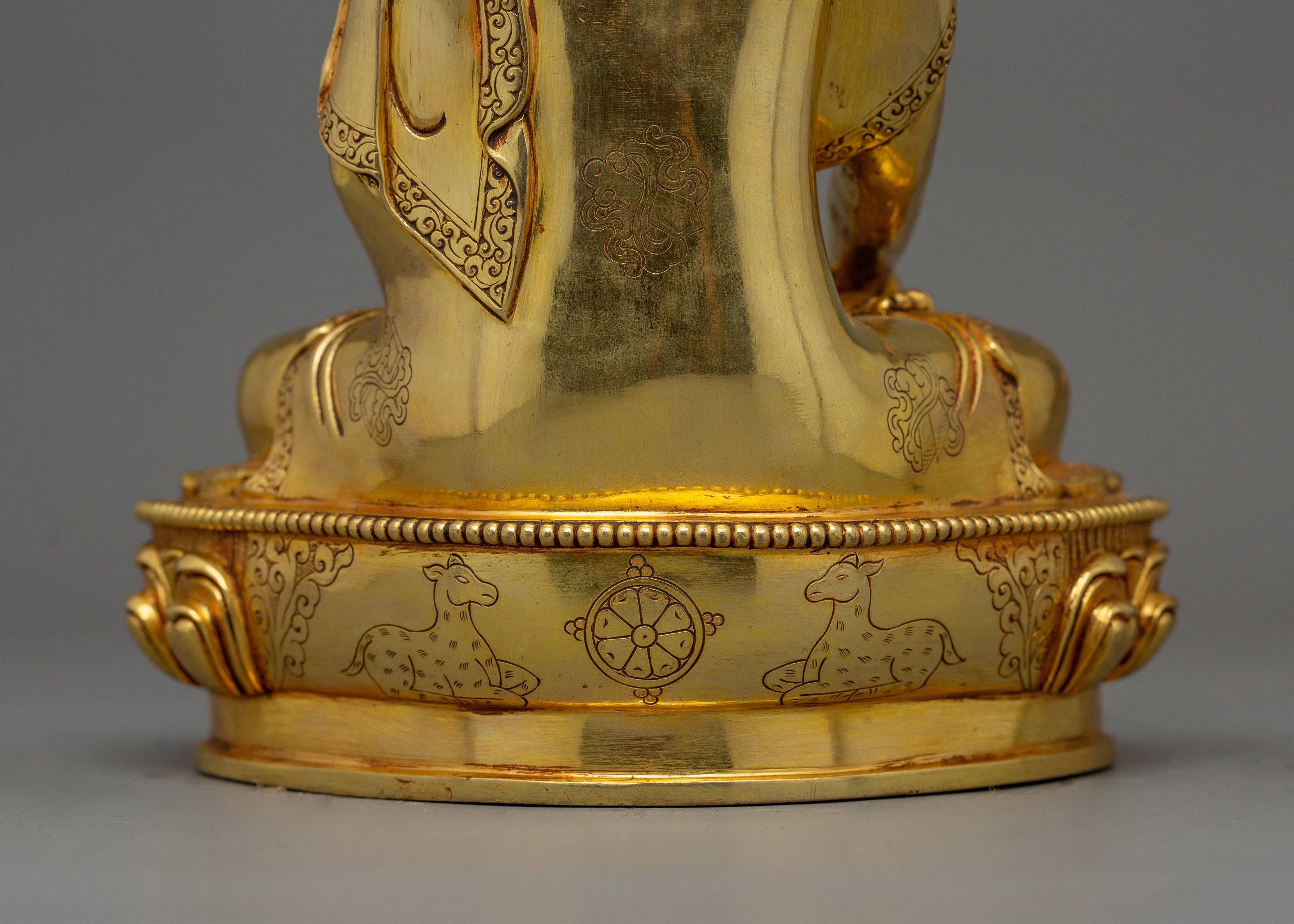 Buddhist Shakyamuni Buddha Sculpture for Peace | Guide to Spiritual Awakening