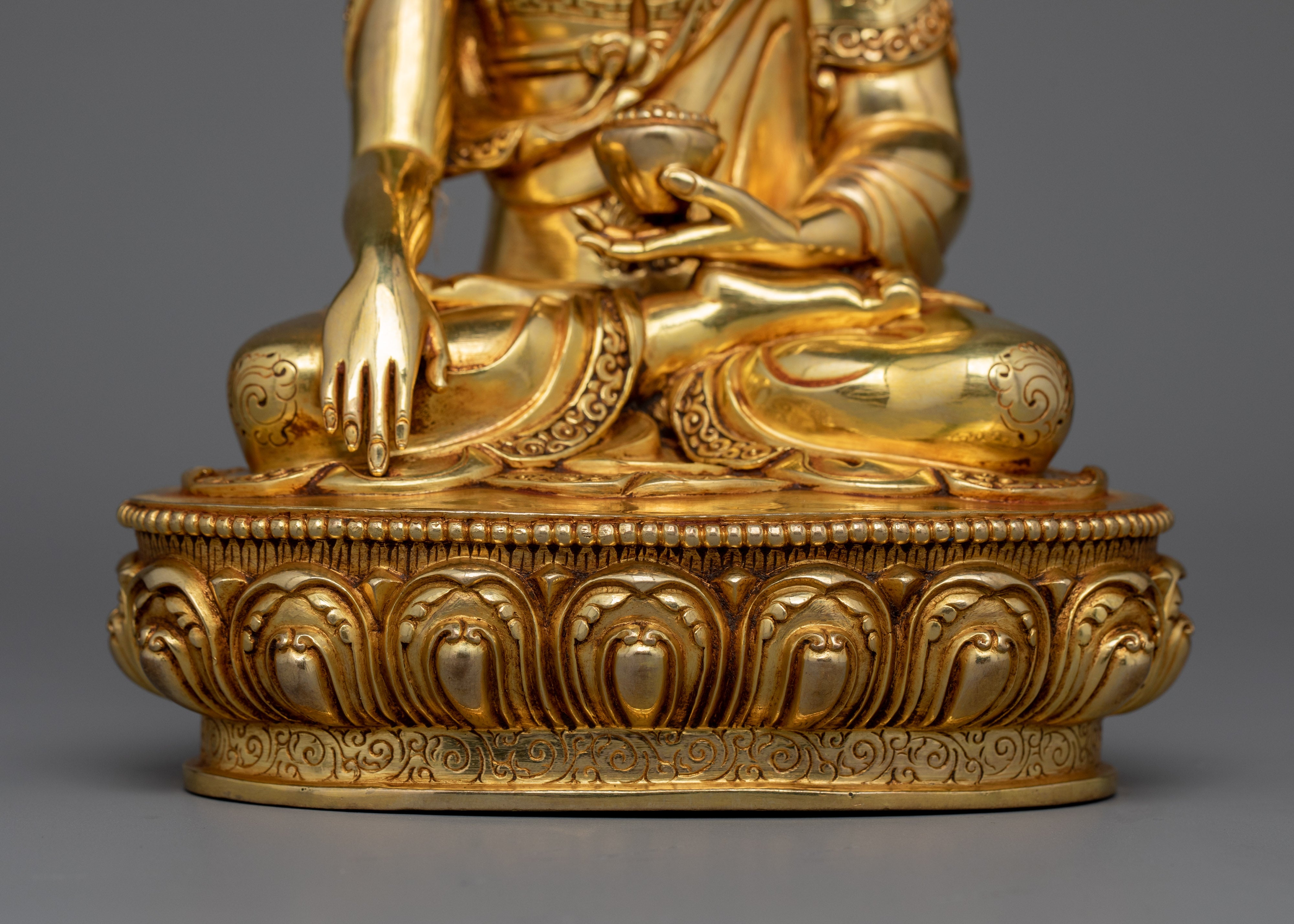 Representation of Buddha of Enlightenment Statue | Ideal for Rituals and Reflection