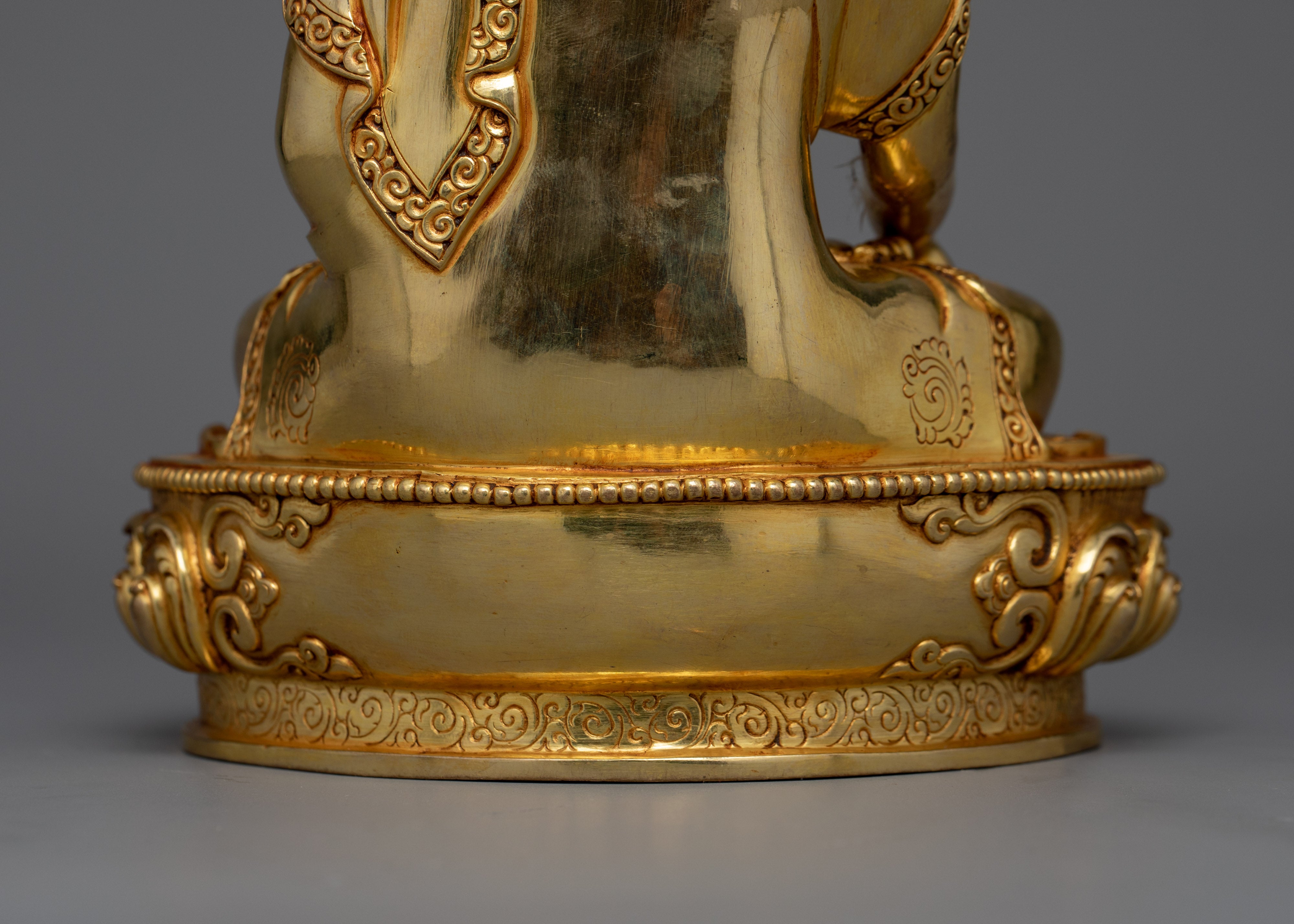 Representation of Buddha of Enlightenment Statue | Ideal for Rituals and Reflection