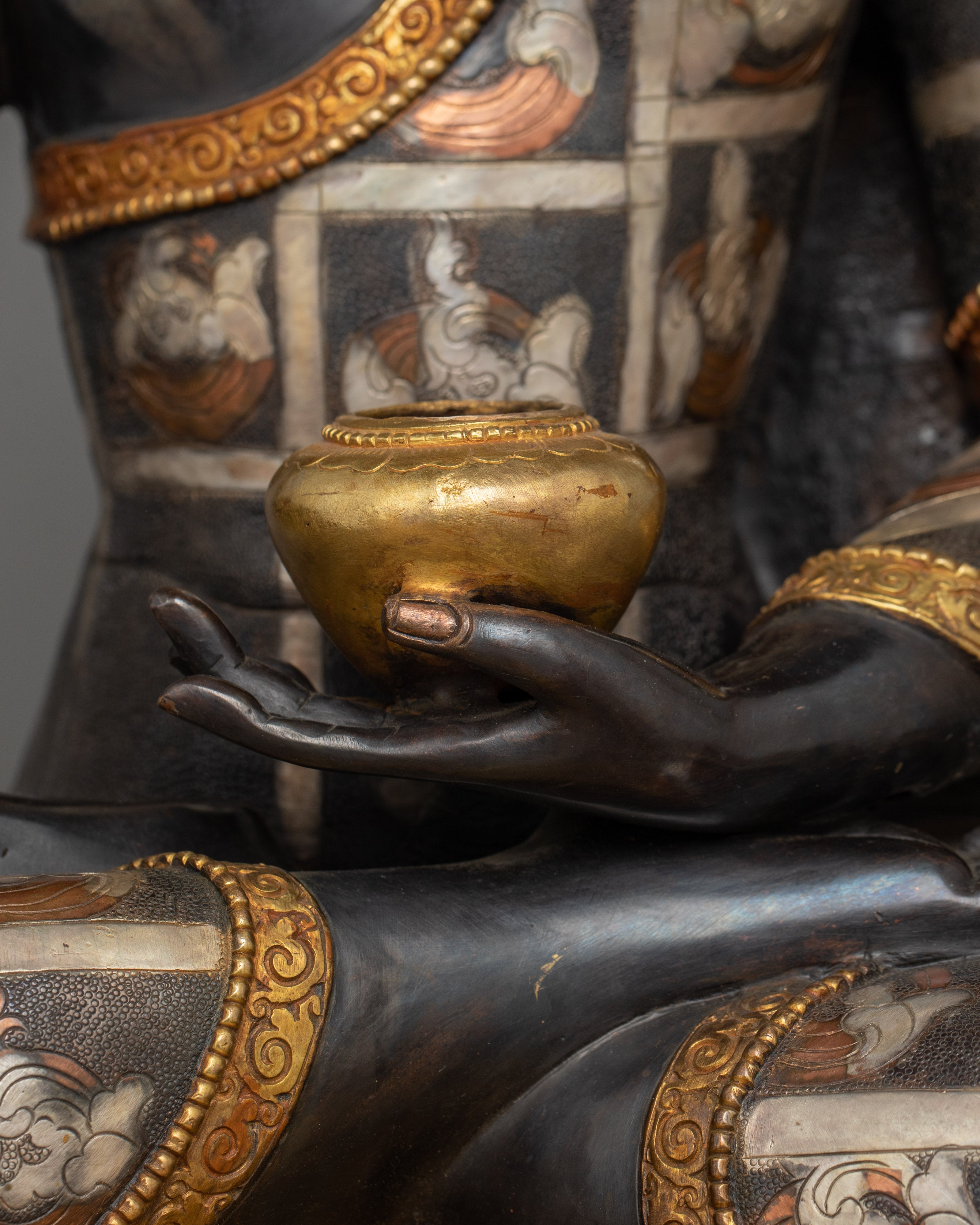 24 Inch Shakyamuni Buddha Statue | Unique Representation of the Enlightened One