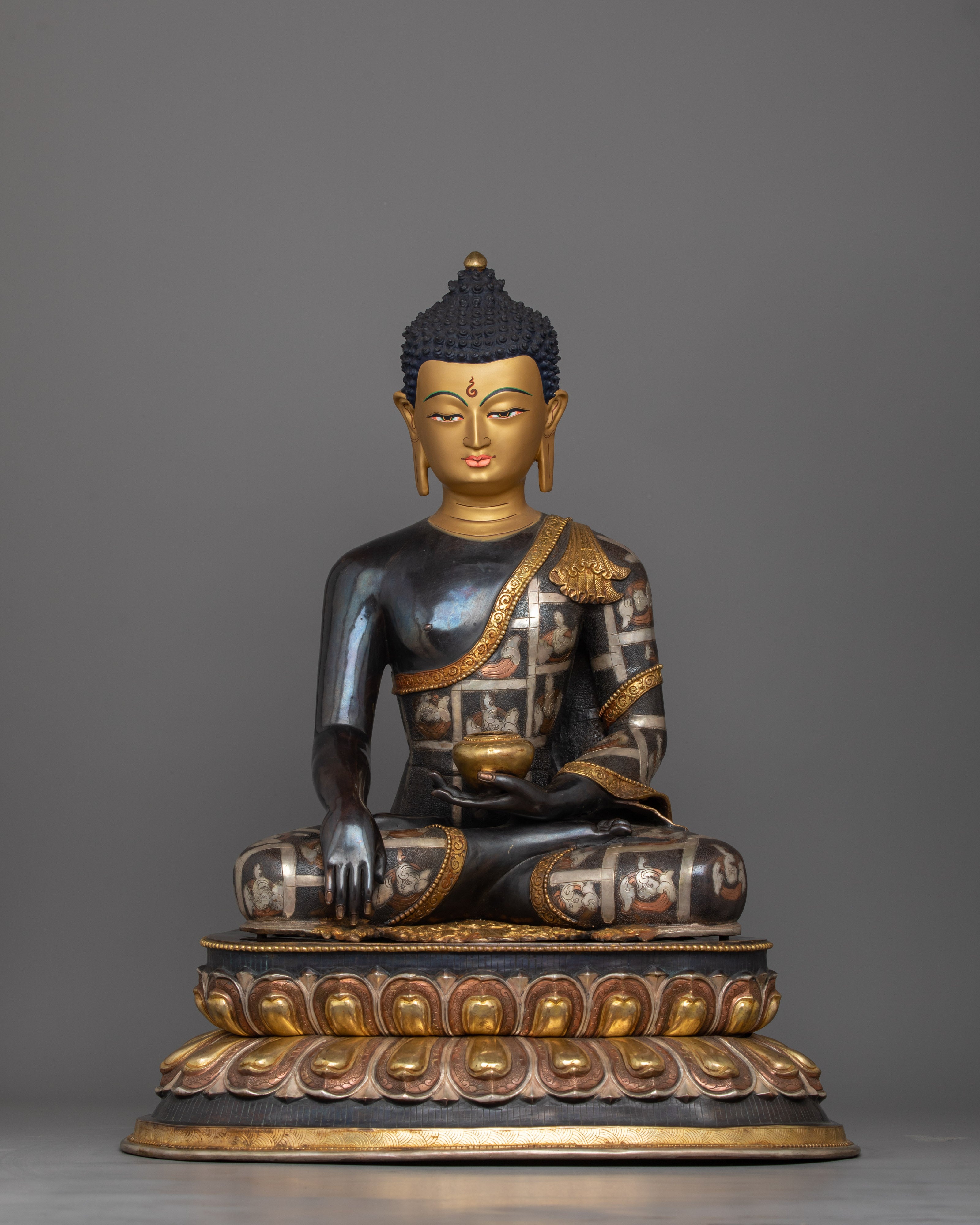 24 Inch Shakyamuni Buddha Statue | Unique Representation of the Enlightened One