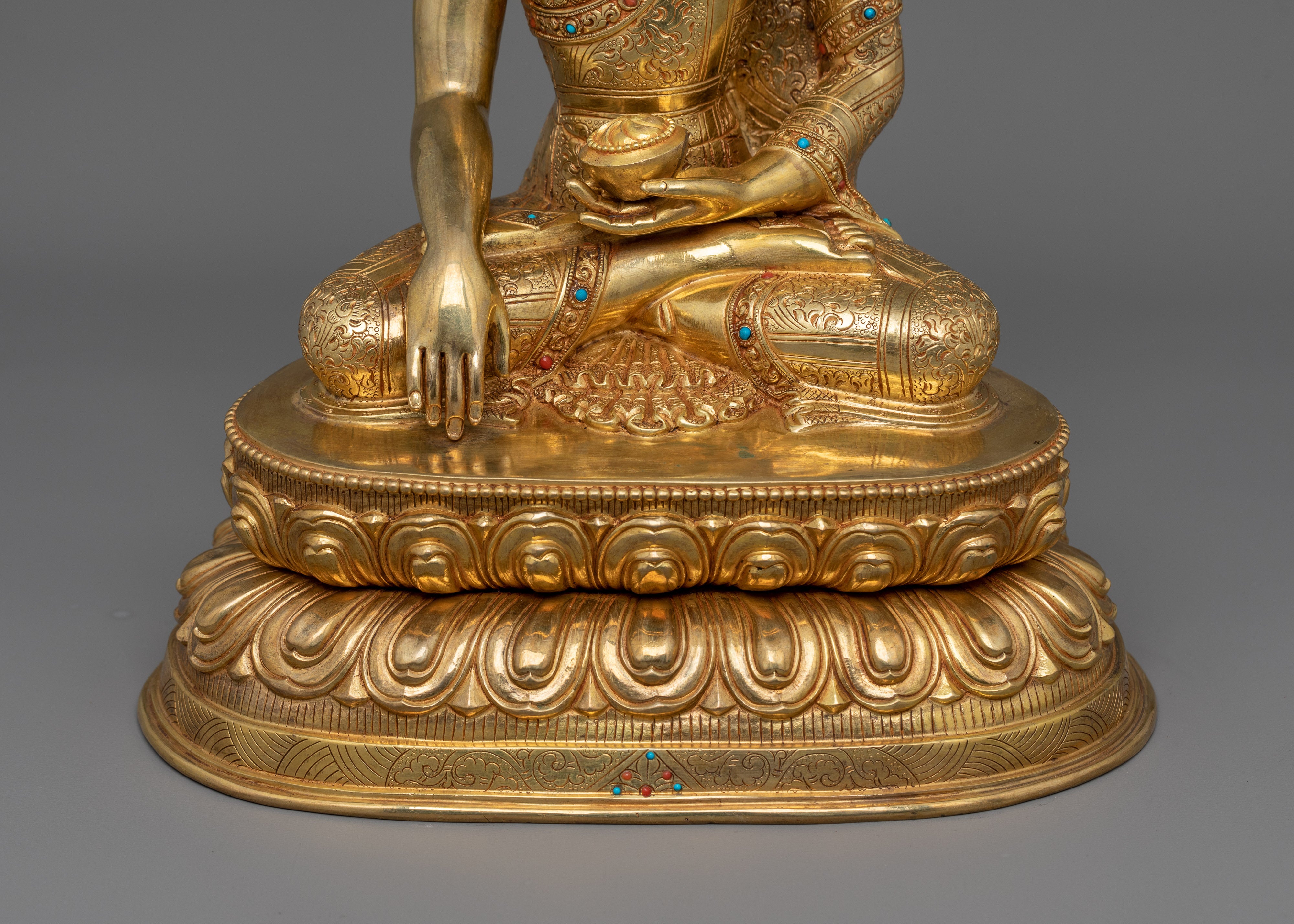 Traditional Shakyamuni Buddha with Radiant Halo | Symbol of Serenity and Inner Wisdom