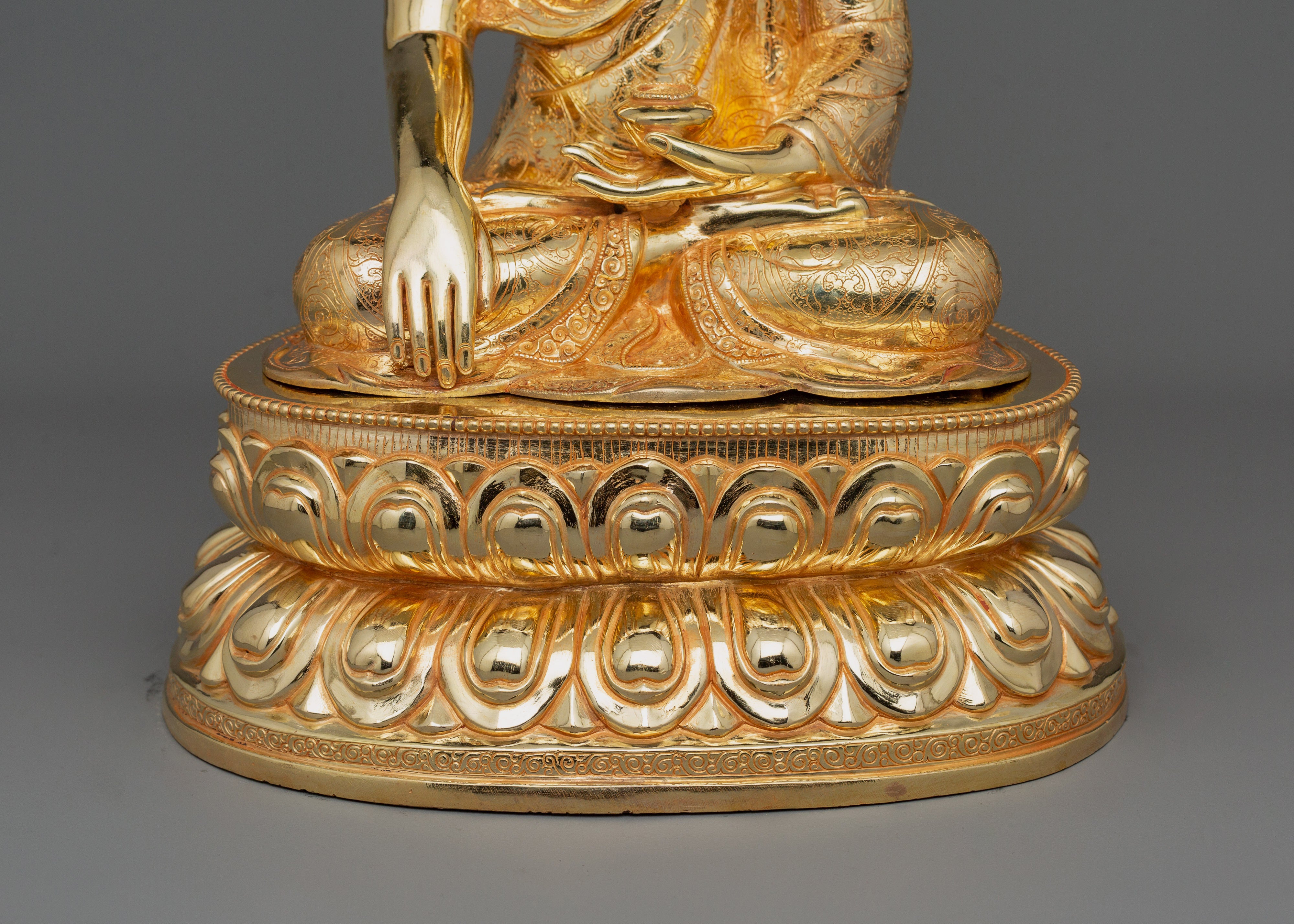 Shakyamuni Buddha, Religious Teacher Statue | 24k Gold Gilded Sculpture
