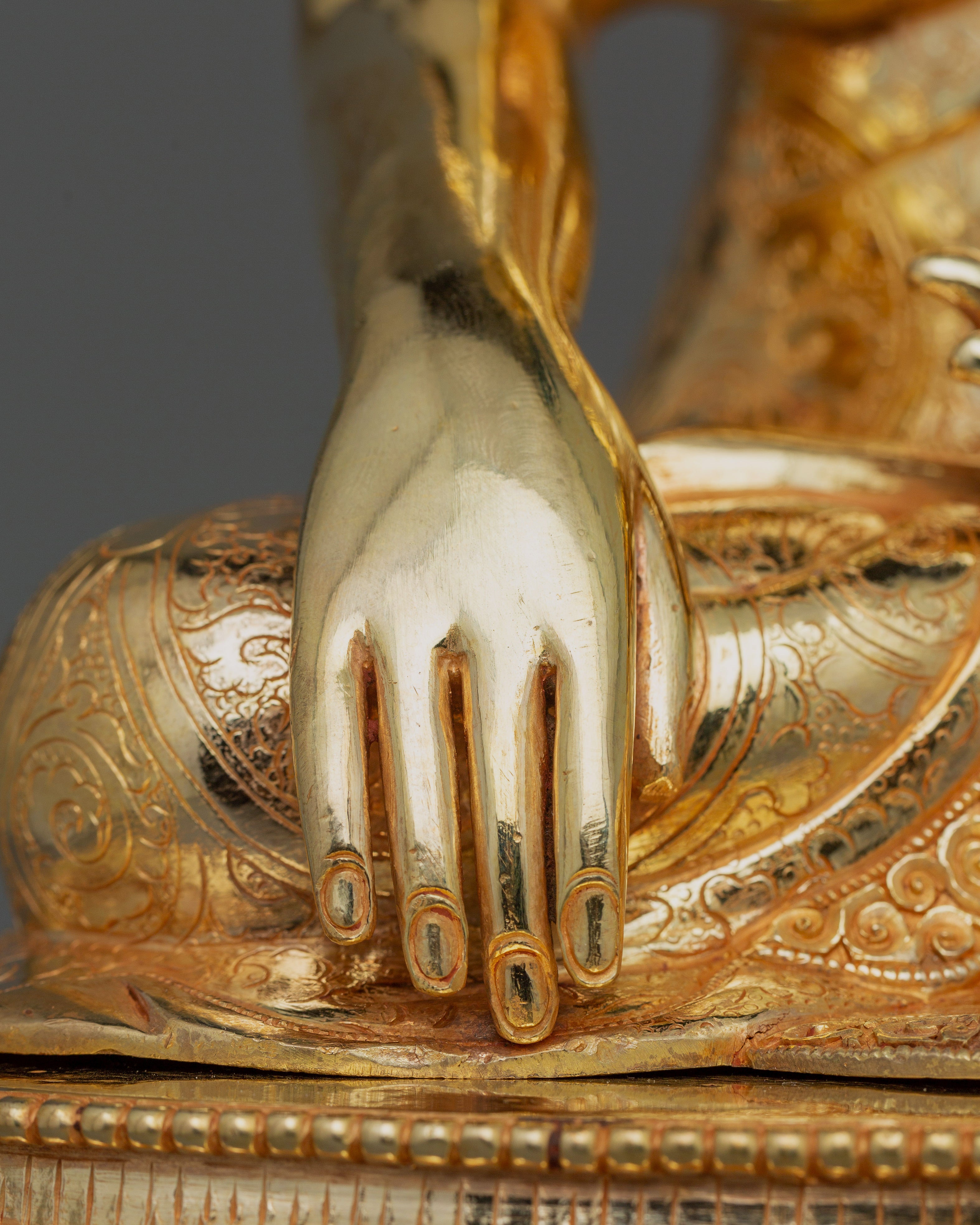 Shakyamuni Buddha, Religious Teacher Statue | 24k Gold Gilded Sculpture