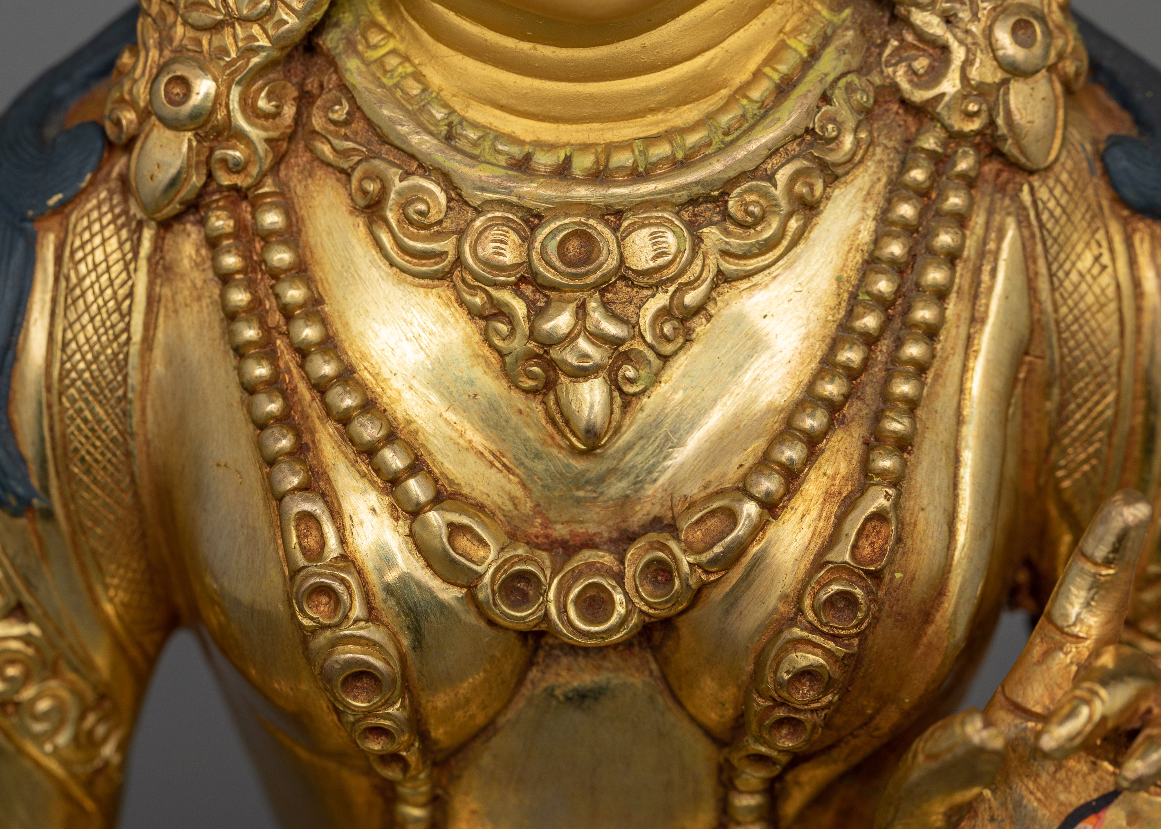 Tibetan Sitatapatra Statue "Dukar" | An Emanation of Avalokiteshvara