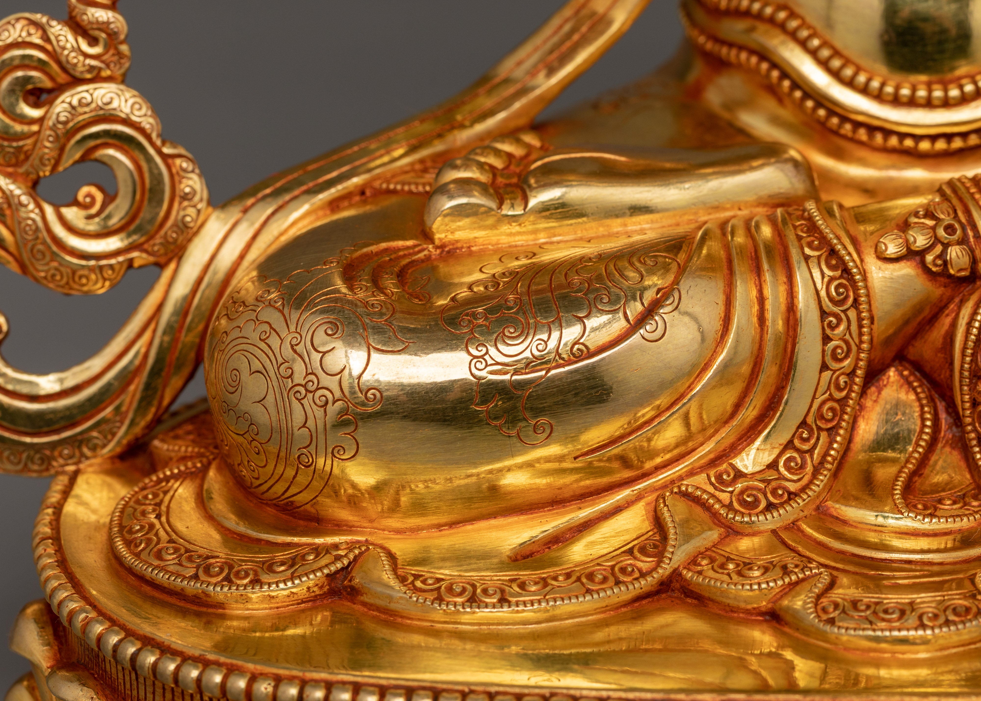 Chenrezig Bodhisattva of Boundless Compassion Statue | Symbol of Universal Love