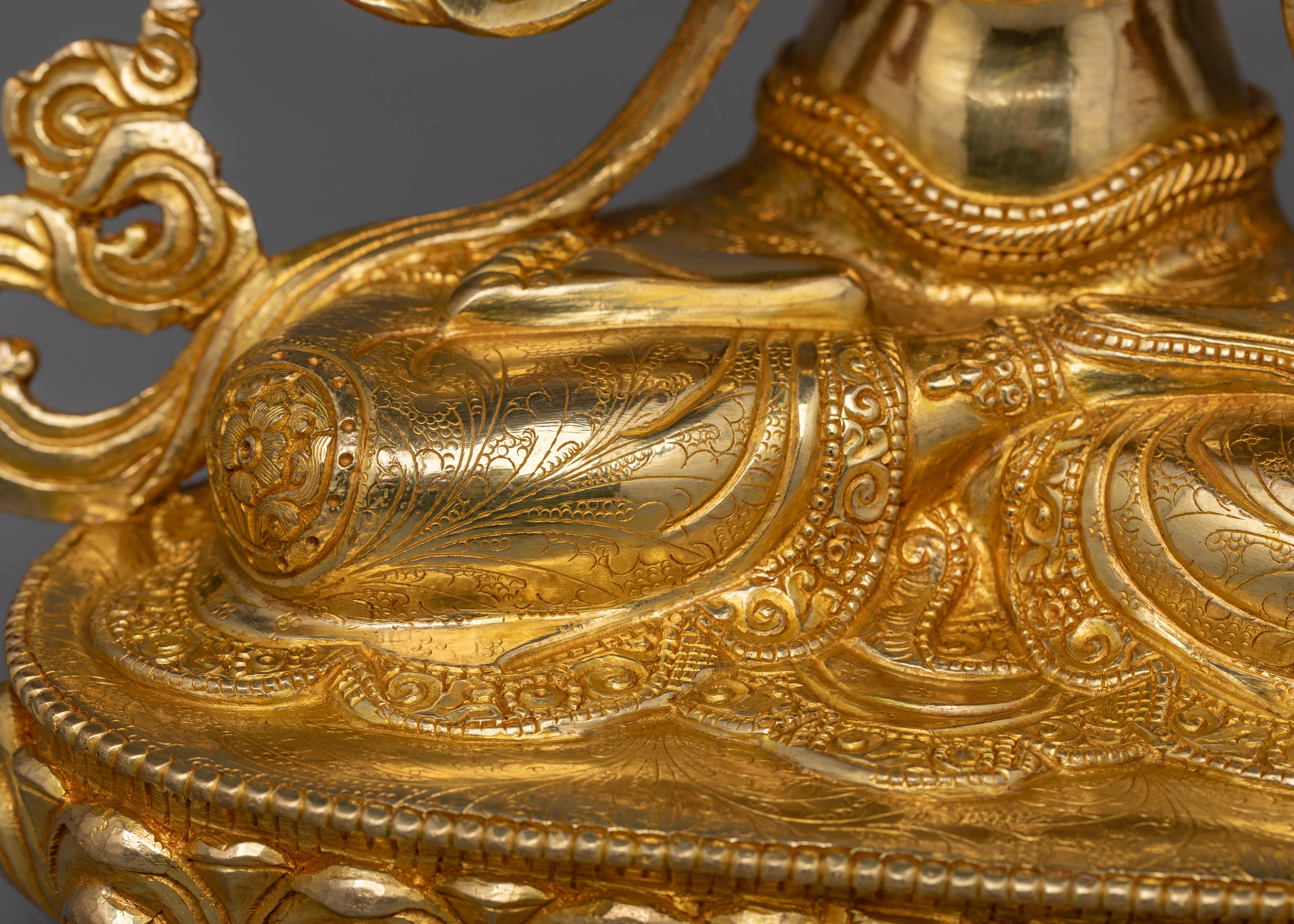 Buddhist Bodhisattva Chenrezig Compassion Deity Statue | Buddhism Dharma Artwork