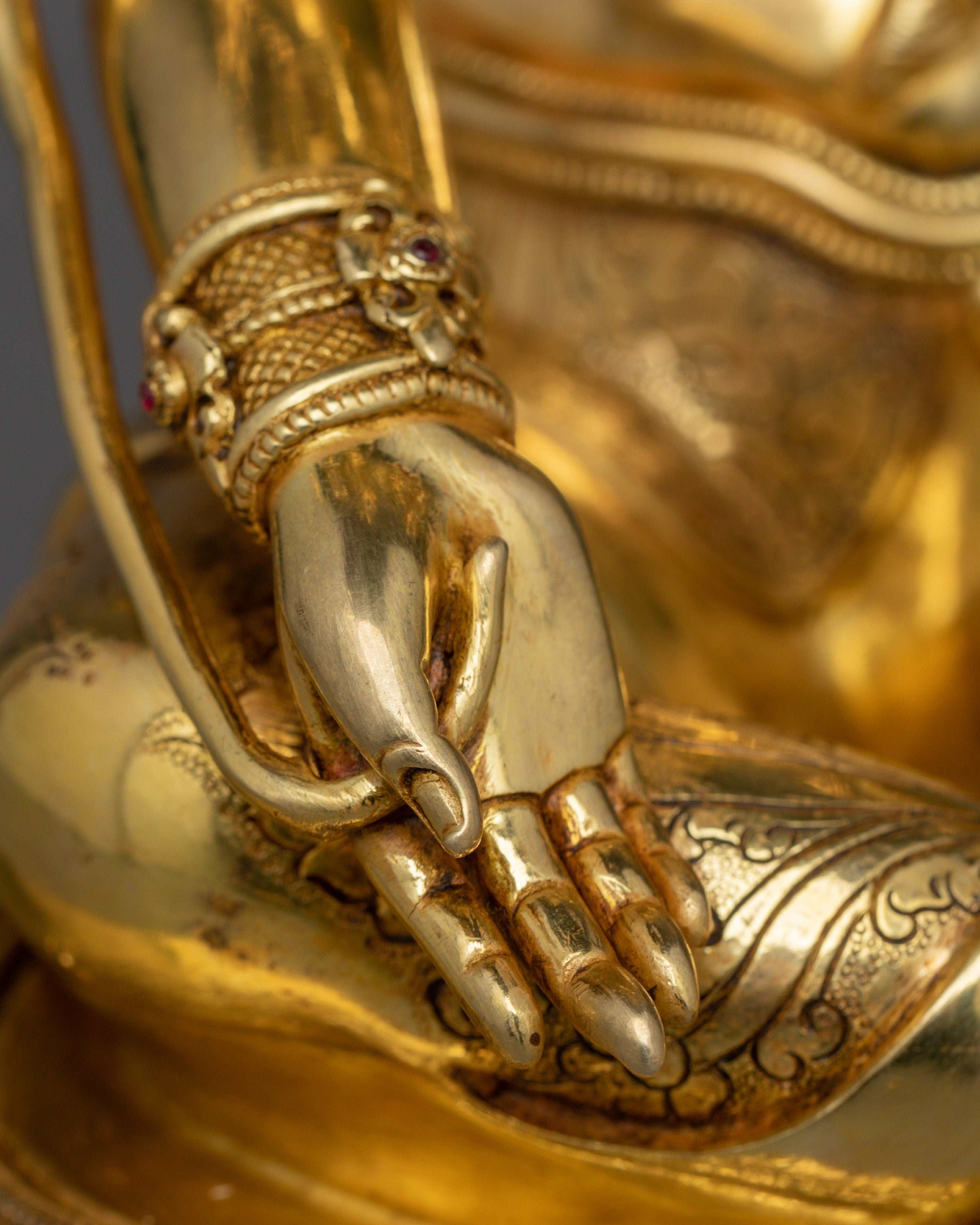 Goddess Syamatara Sculpture | The Compassionate Protector