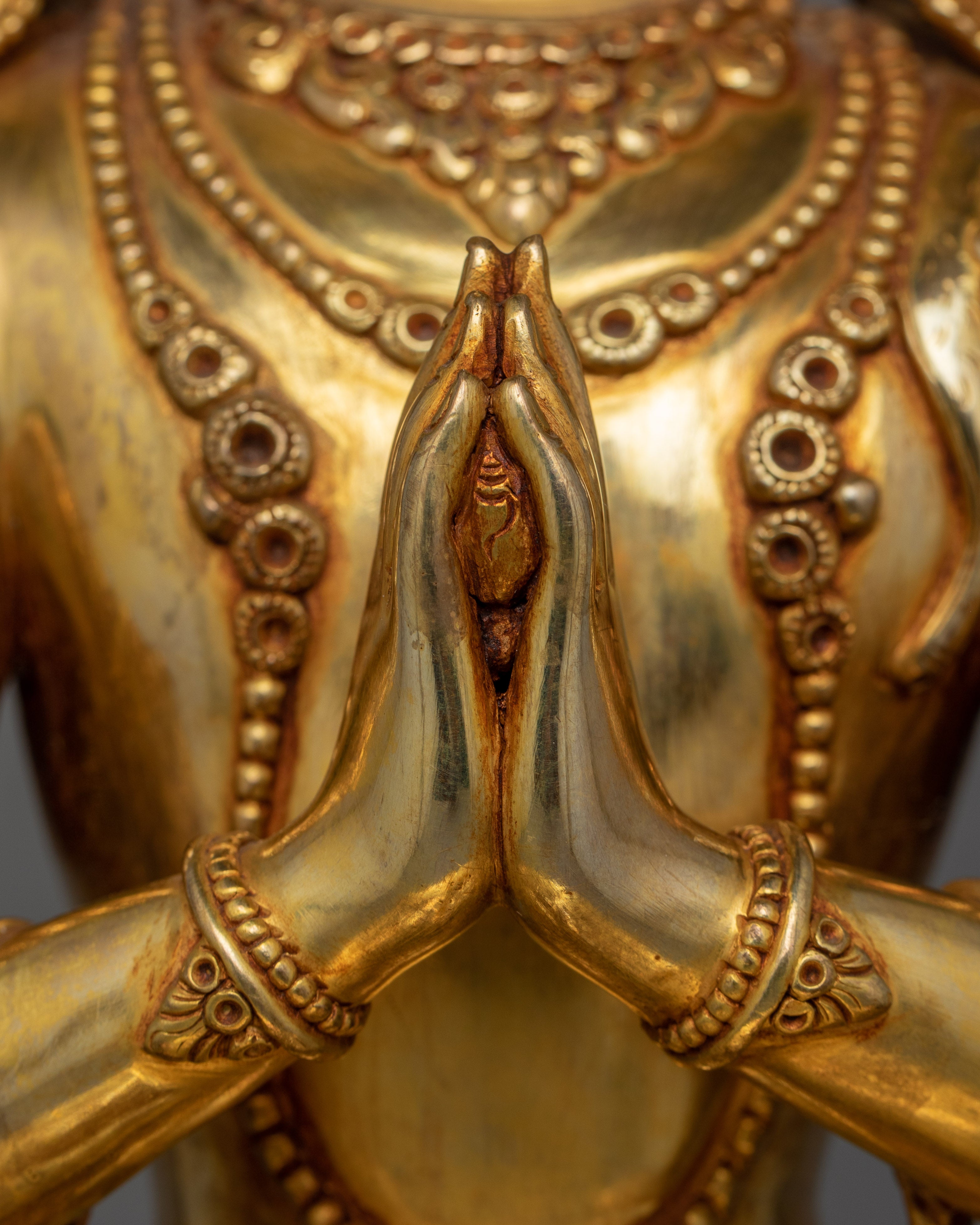 Four Armed Chenrezig Bodhisattva Figurine | Buddhist Compassionate Deity Chenrezig