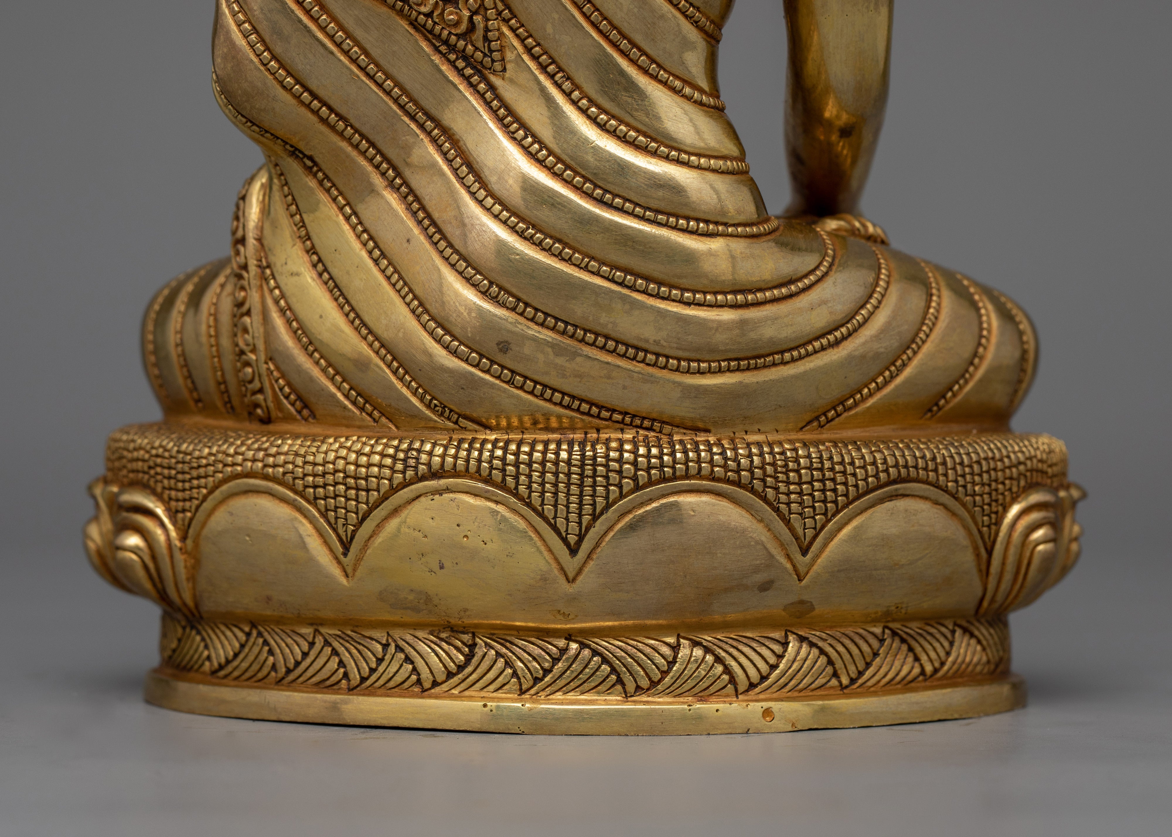 Peaceful Buddha Shakyamuni With Halo | Symbol of mindfulness practice