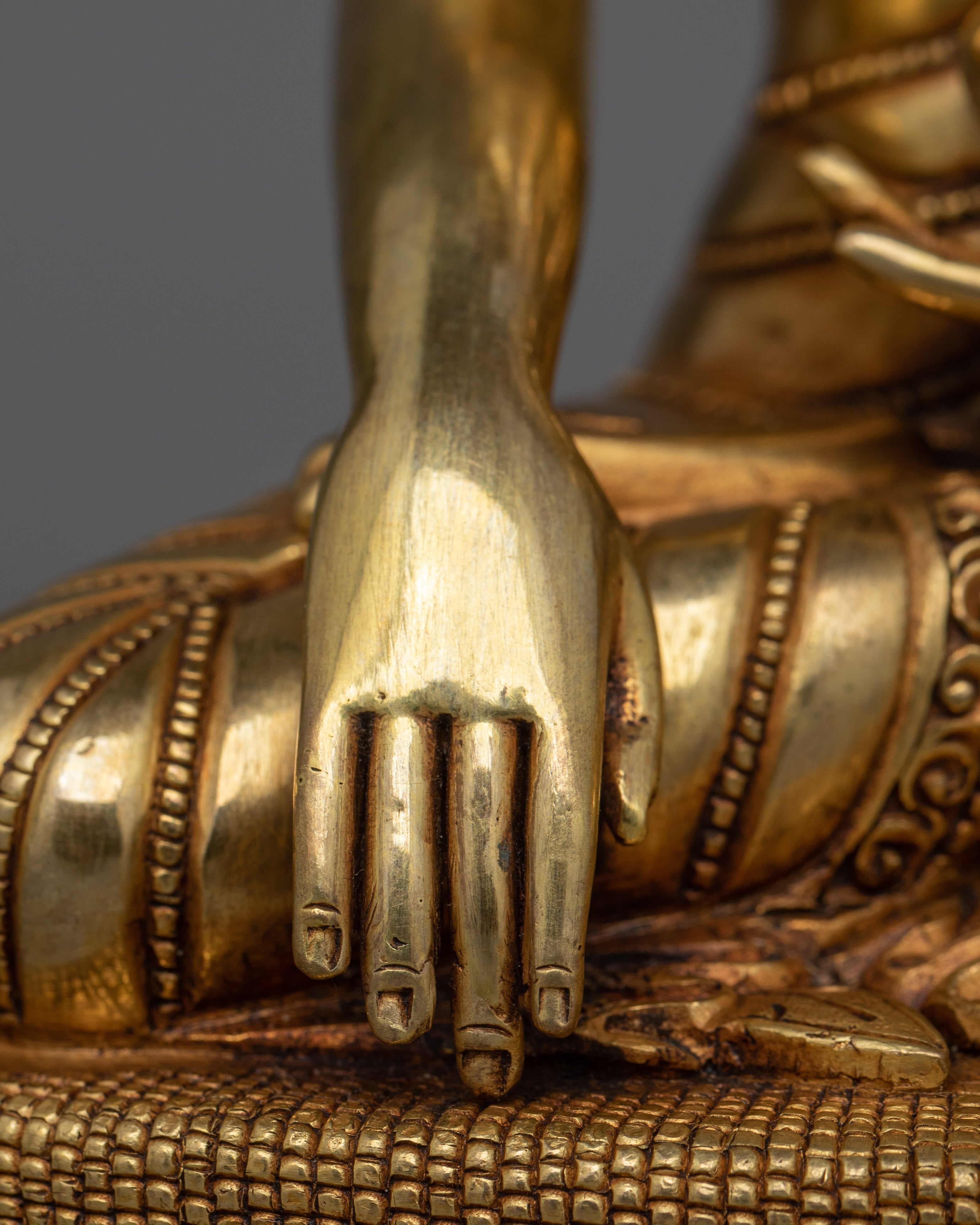 Peaceful Buddha Shakyamuni With Halo | Symbol of mindfulness practice