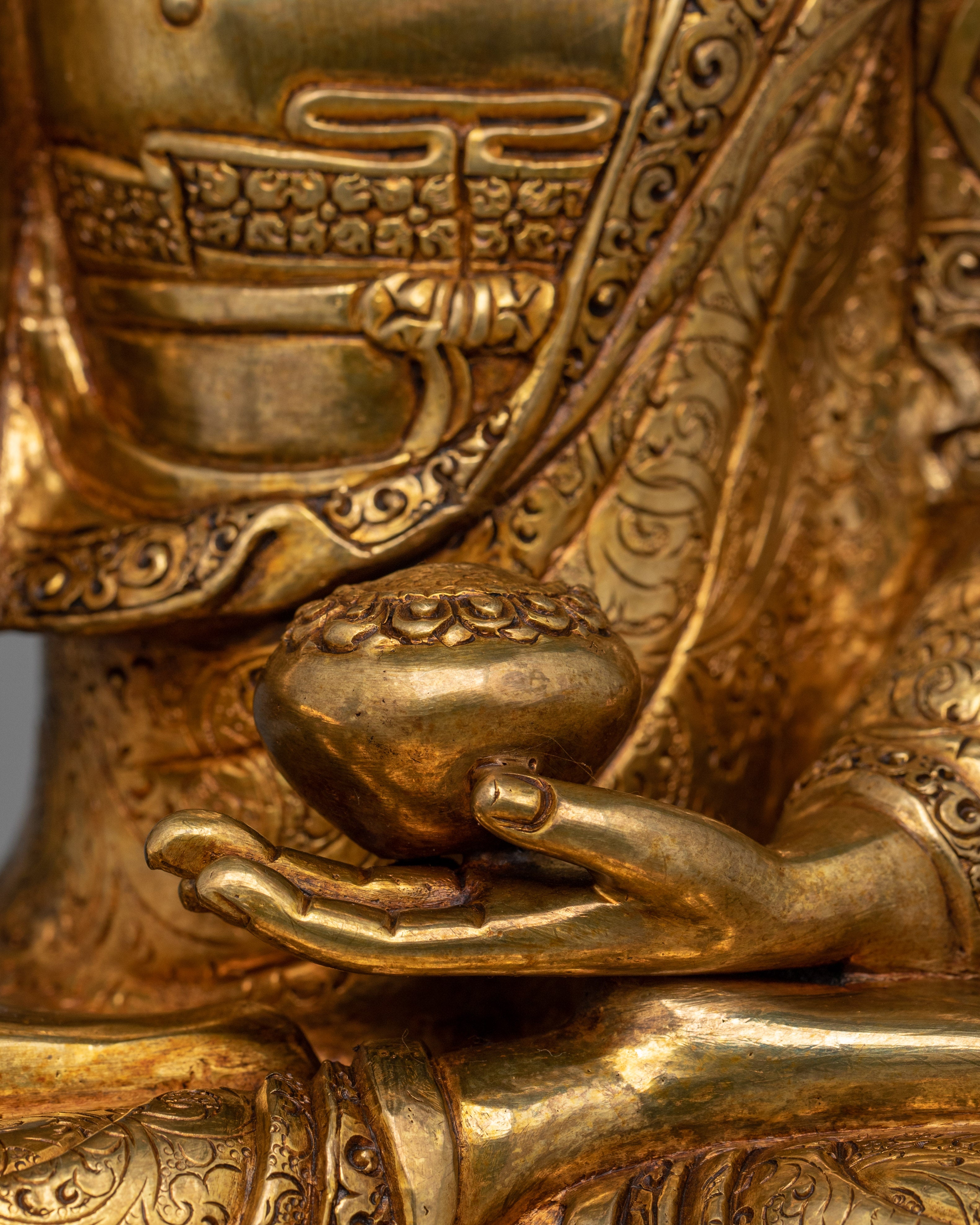 Shakyamuni Buddha the Founder of the Buddhist Religion | Symbol of Enlightened Buddha