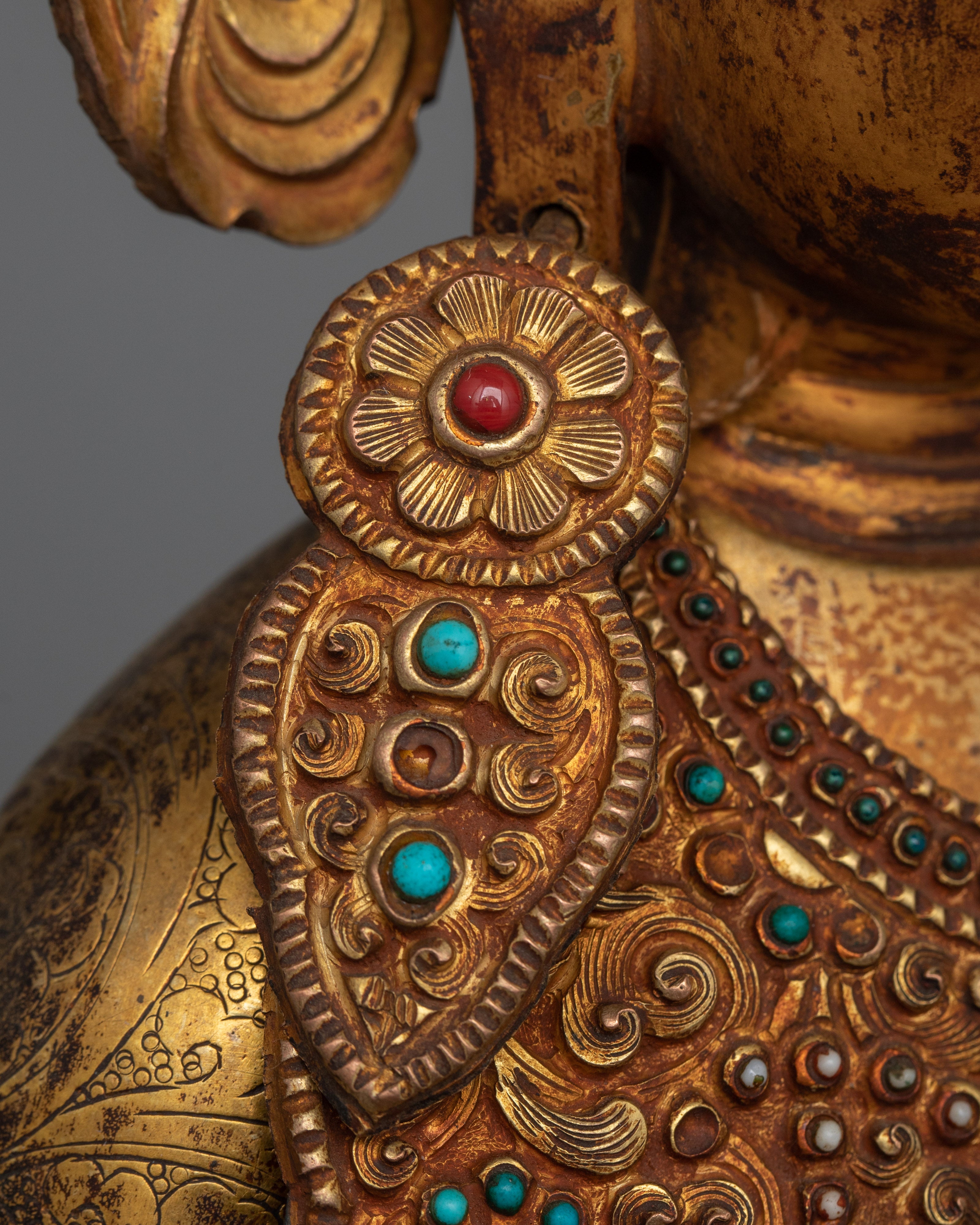 Antique Crown Shakyamuni Buddha Figurine | The Historical Buddha Shakyamuni Buddha